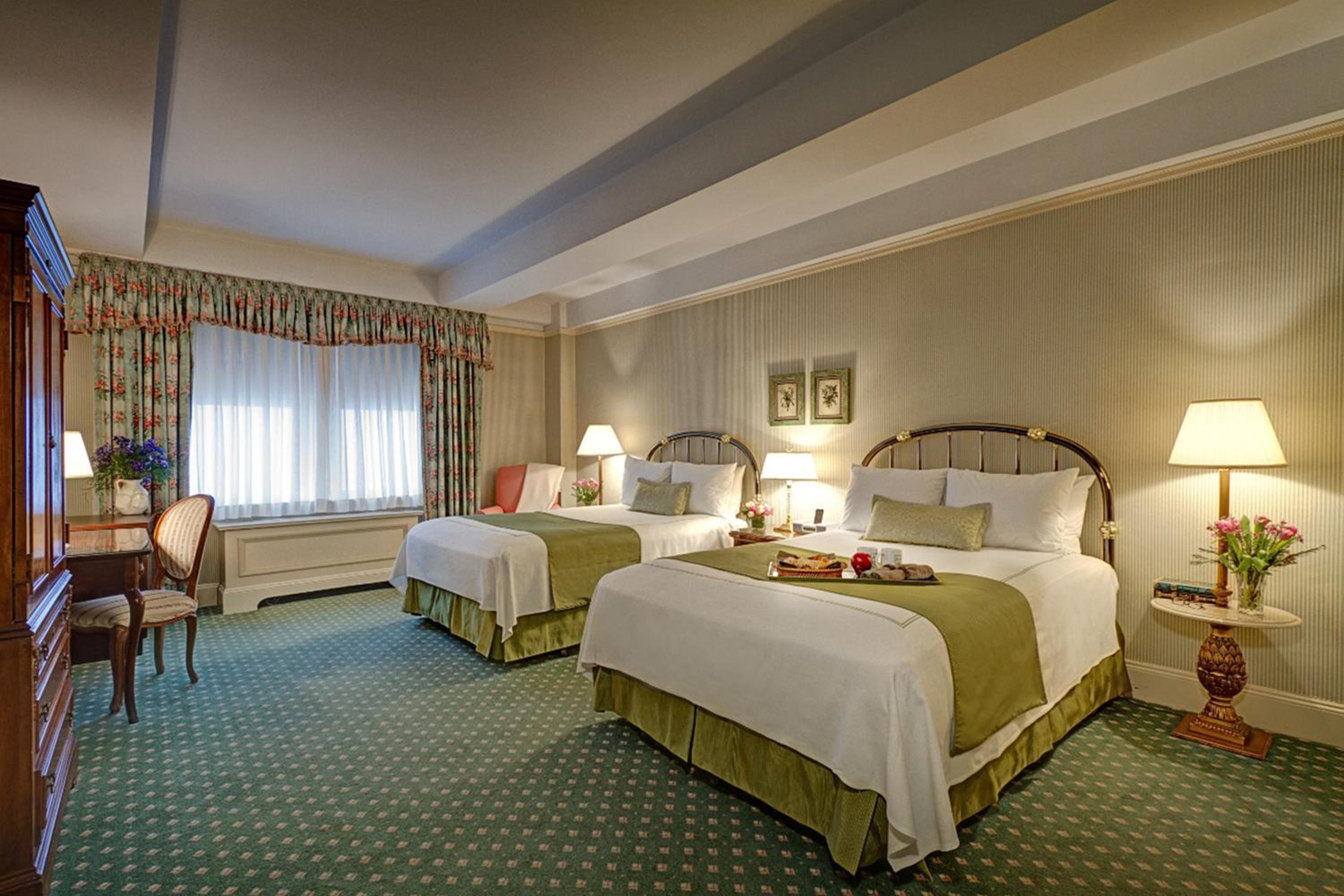 Deluxe Double Room With Two Double Beds photo 1