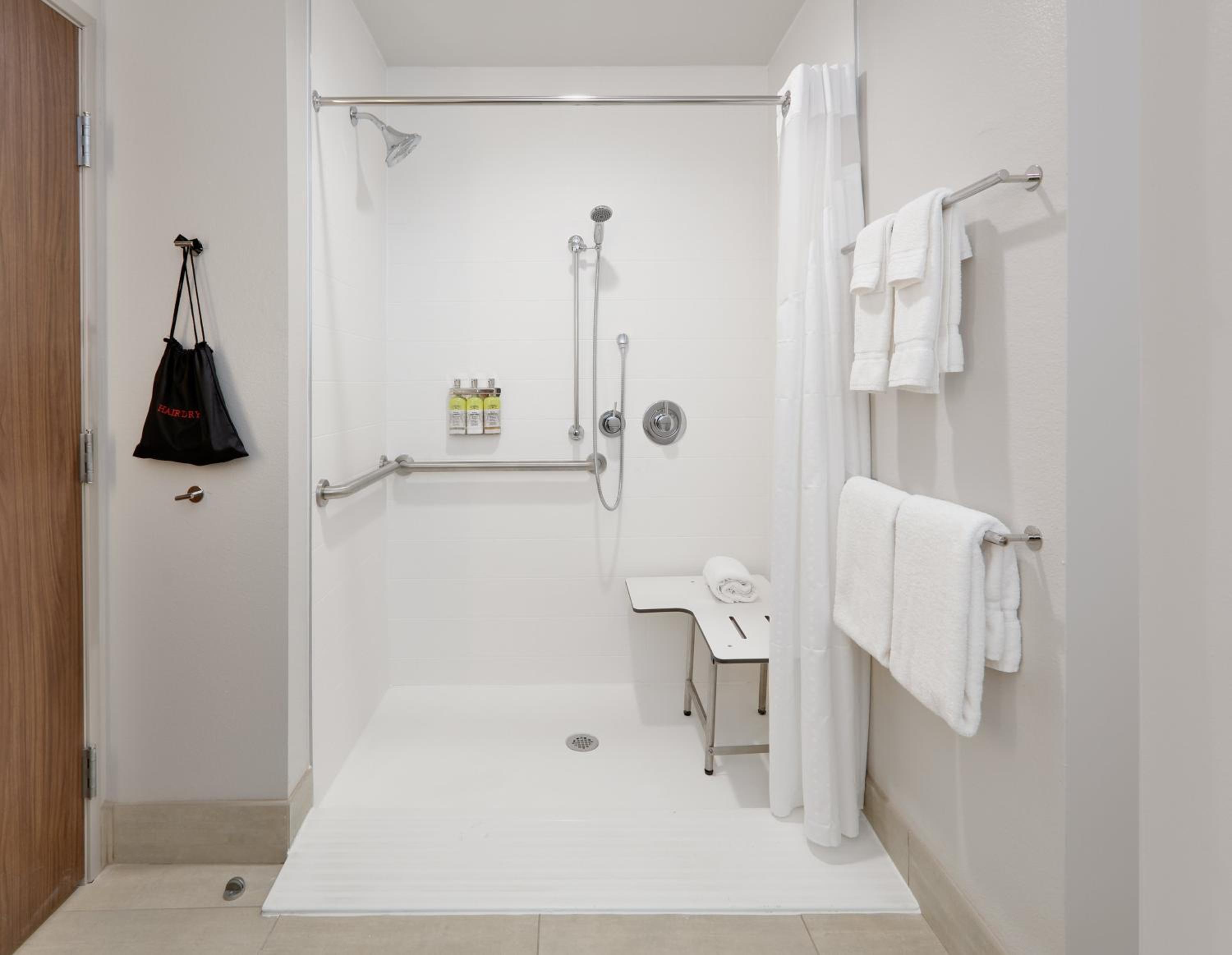 Standard King Room with Mobility Accessible Roll-In Shower photo 2