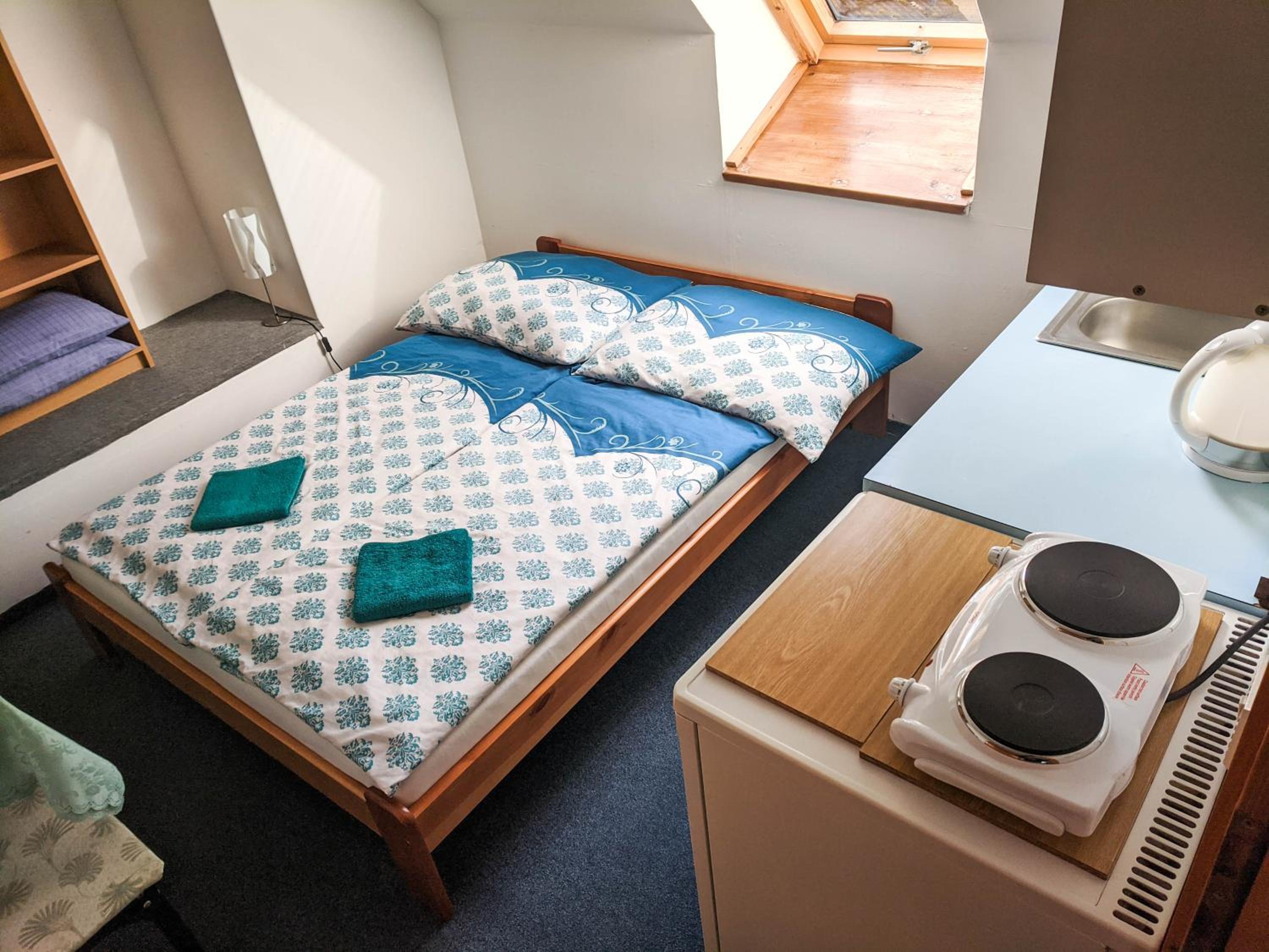 Double Room with Shared Bathroom photo 3