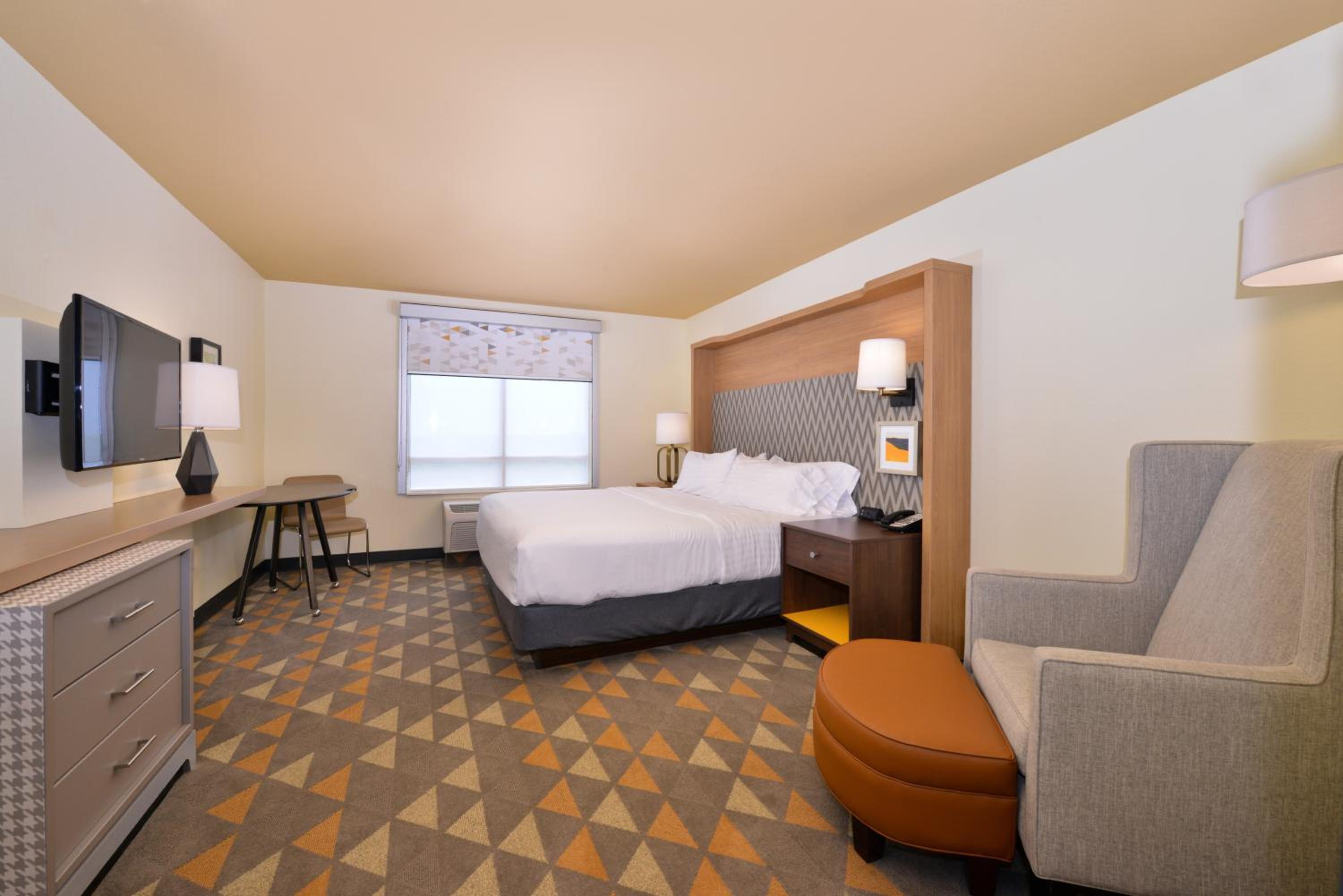 Standard King Room - Photo 1