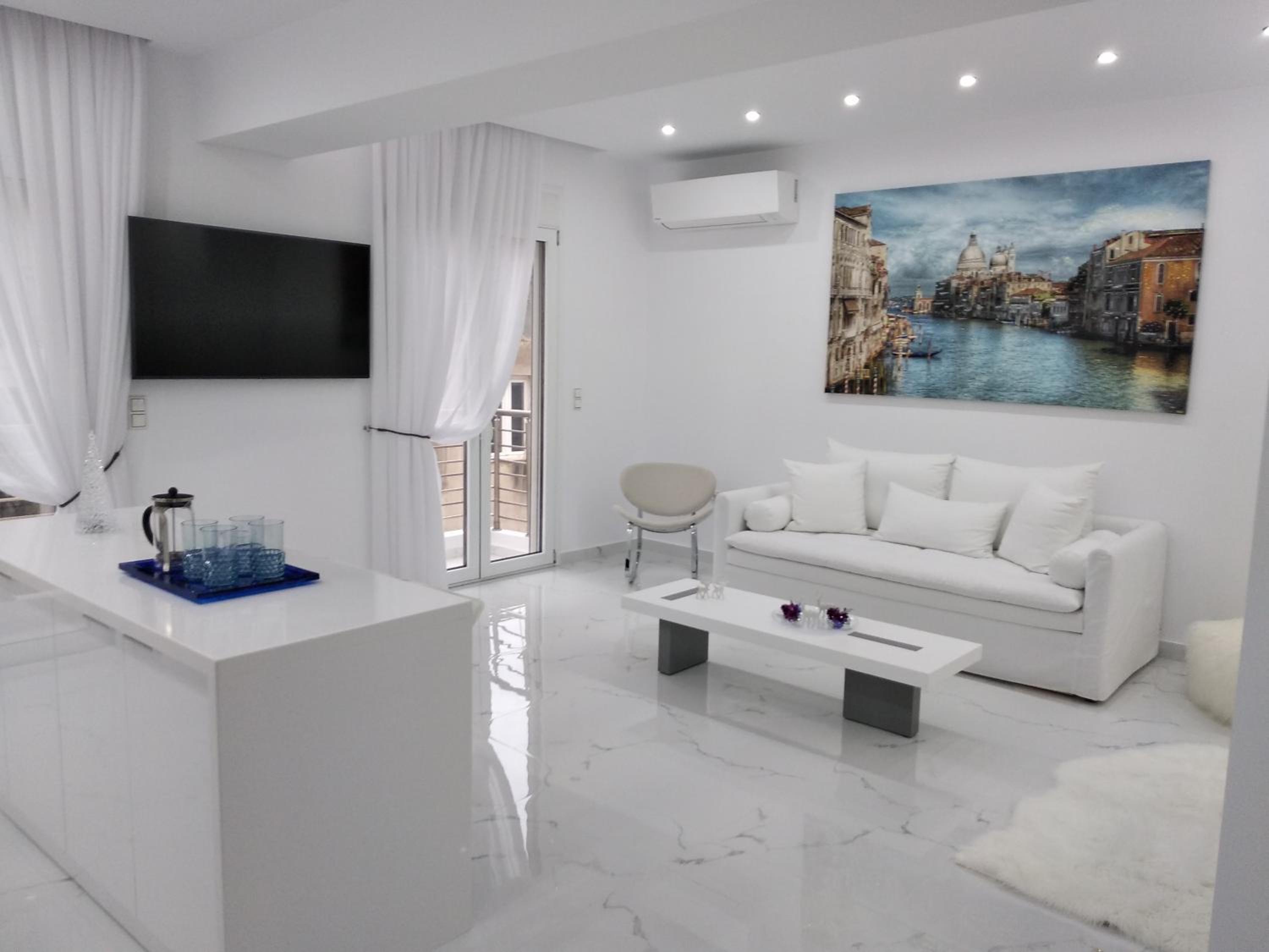 Studio Apartment - Photo 6