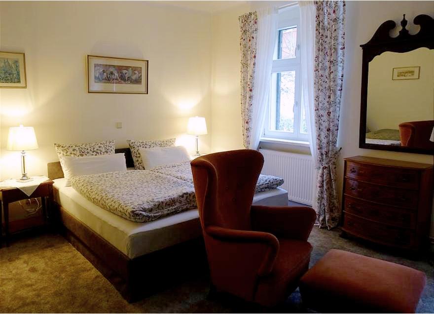 Deluxe Double Room with Shower - Photo 1