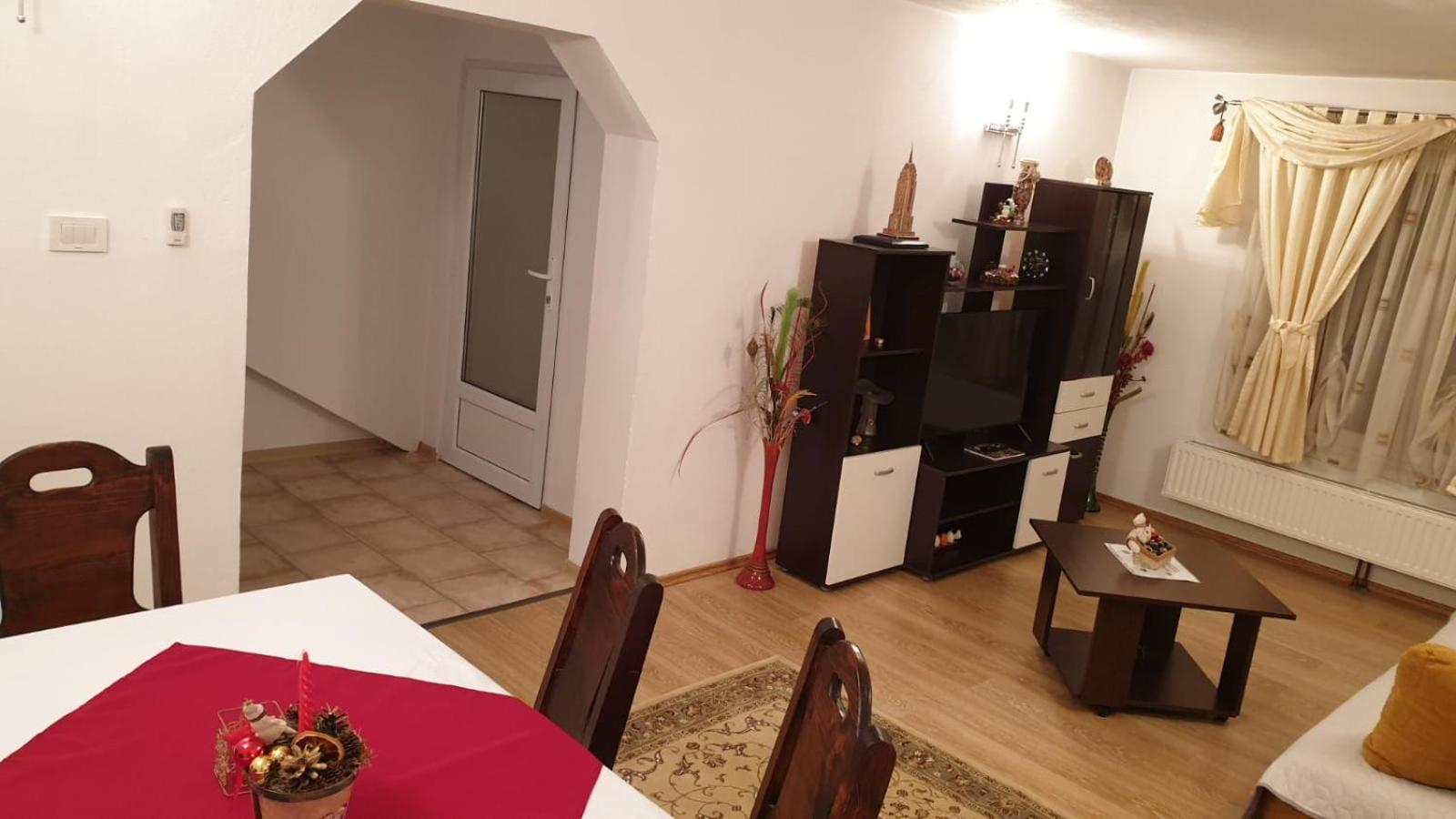 Three-Bedroom Apartment - Photo 13