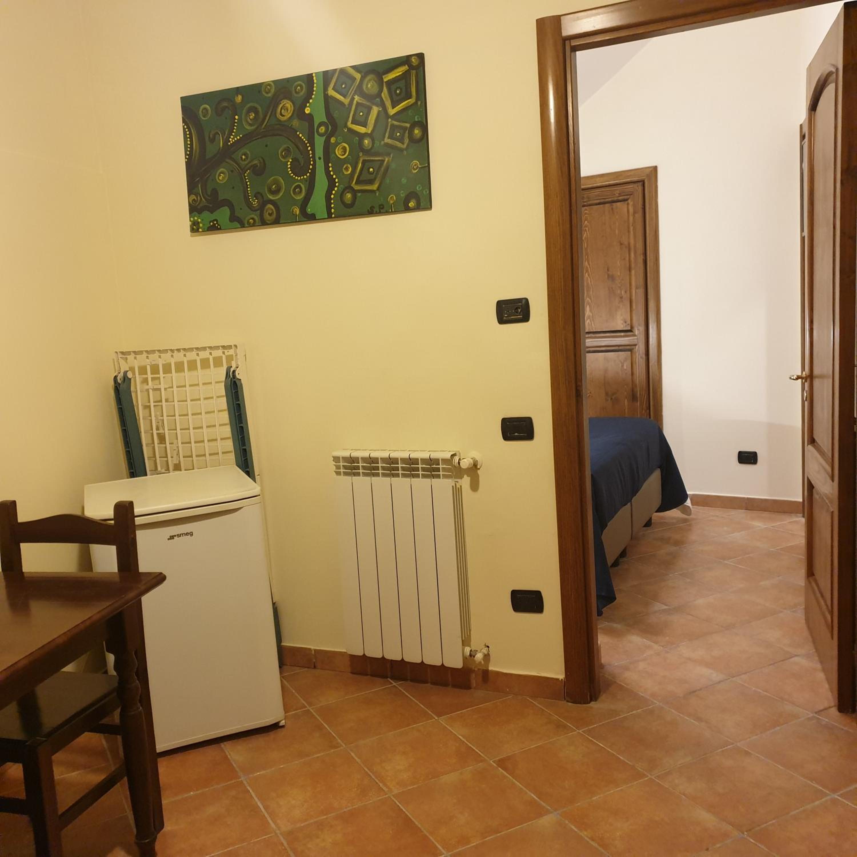 One-Bedroom Apartment - Photo 12
