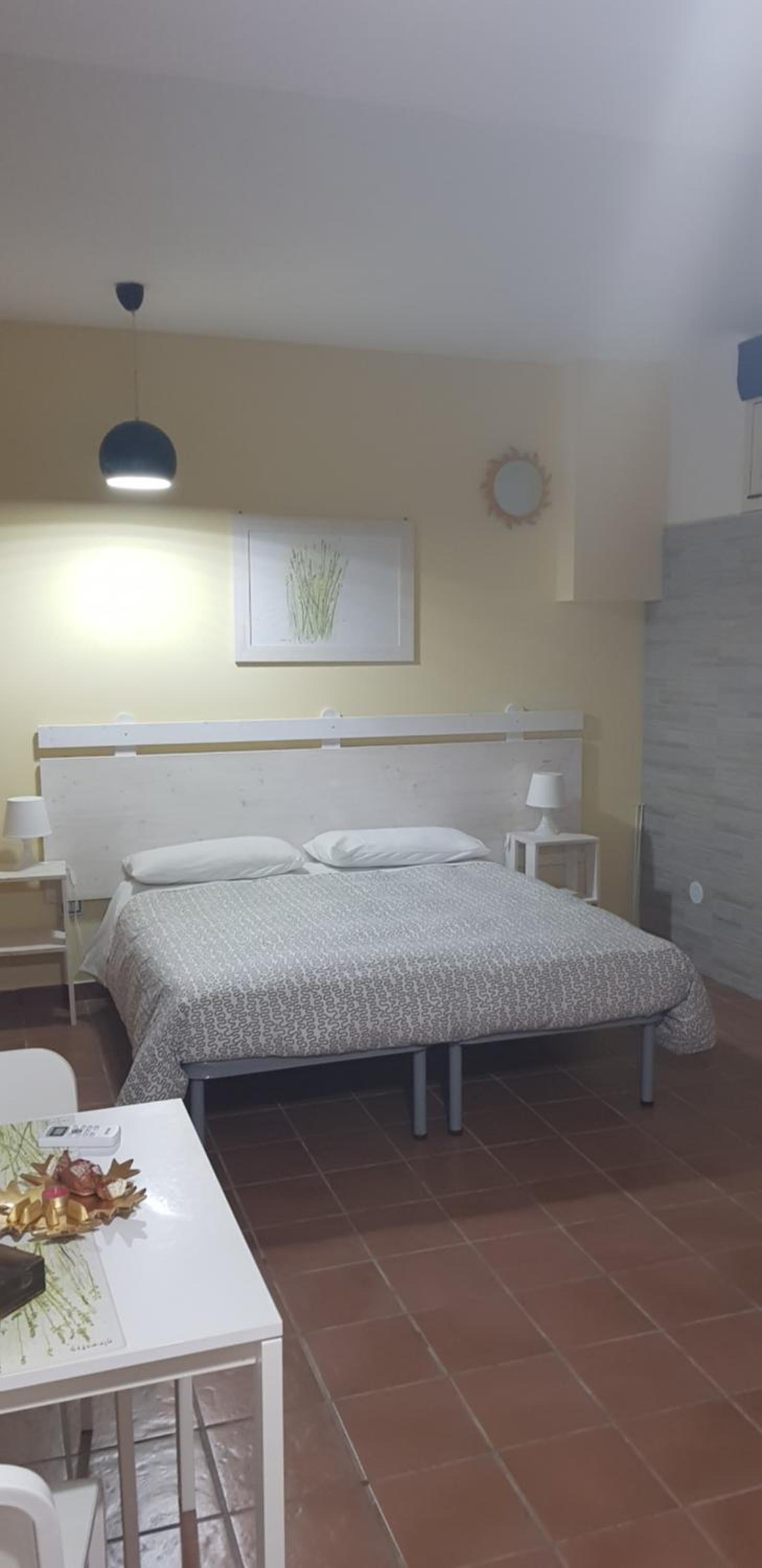 Double Room with Private Bathroom - Basement