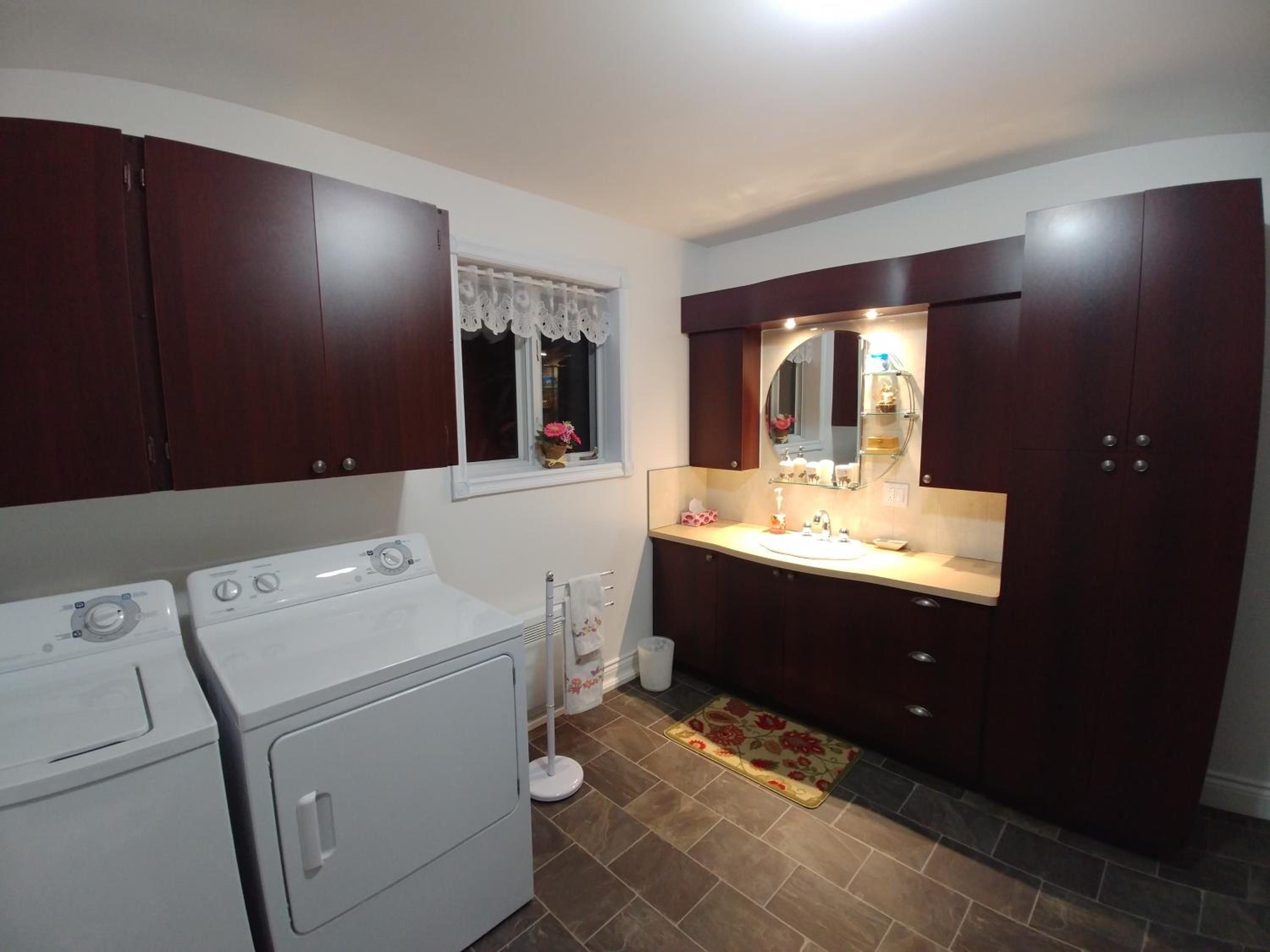 Studio Apartment with Balcony photo 1