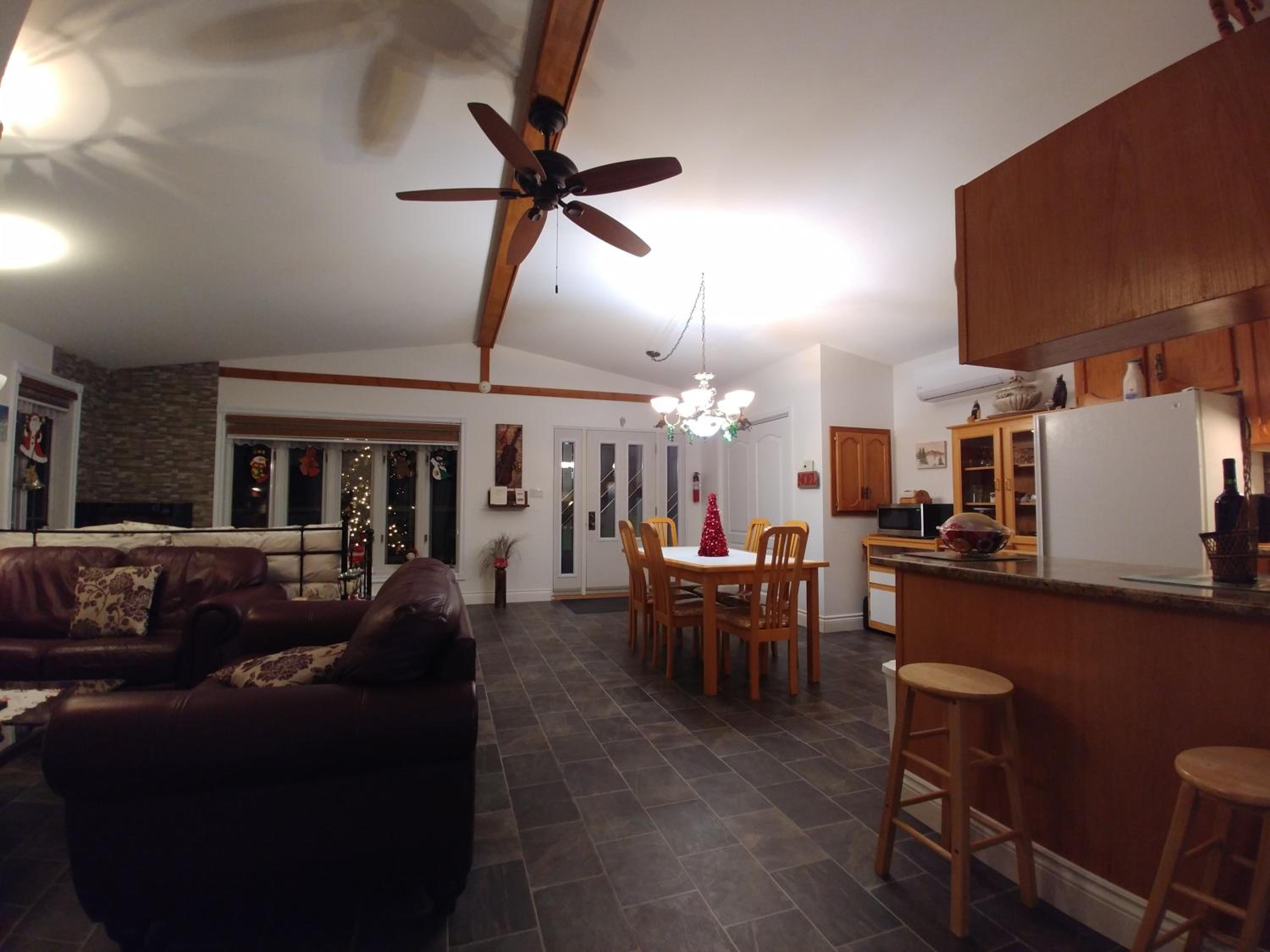Studio Apartment with Balcony photo 3