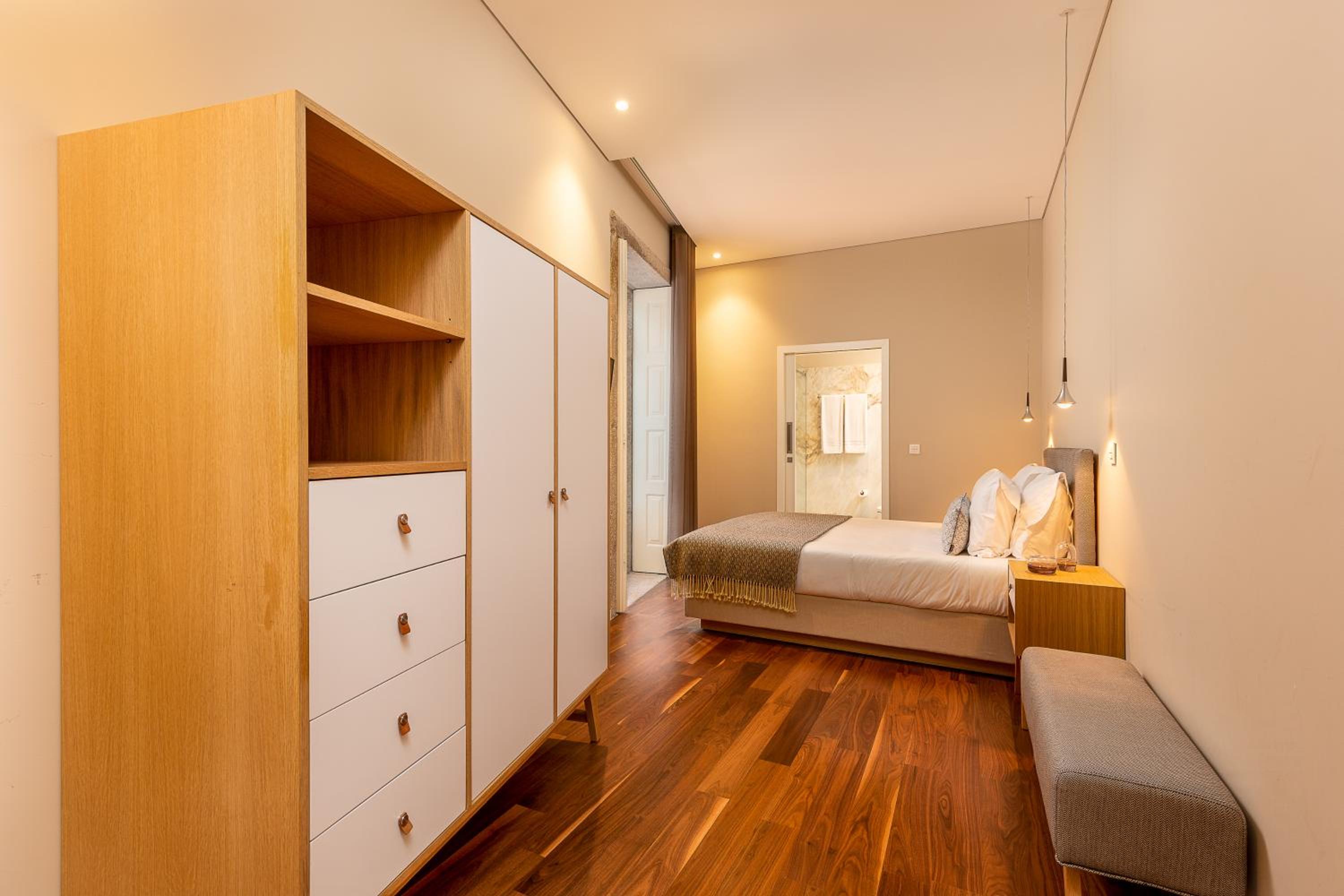 Two-Bedroom Apartment - Photo 16