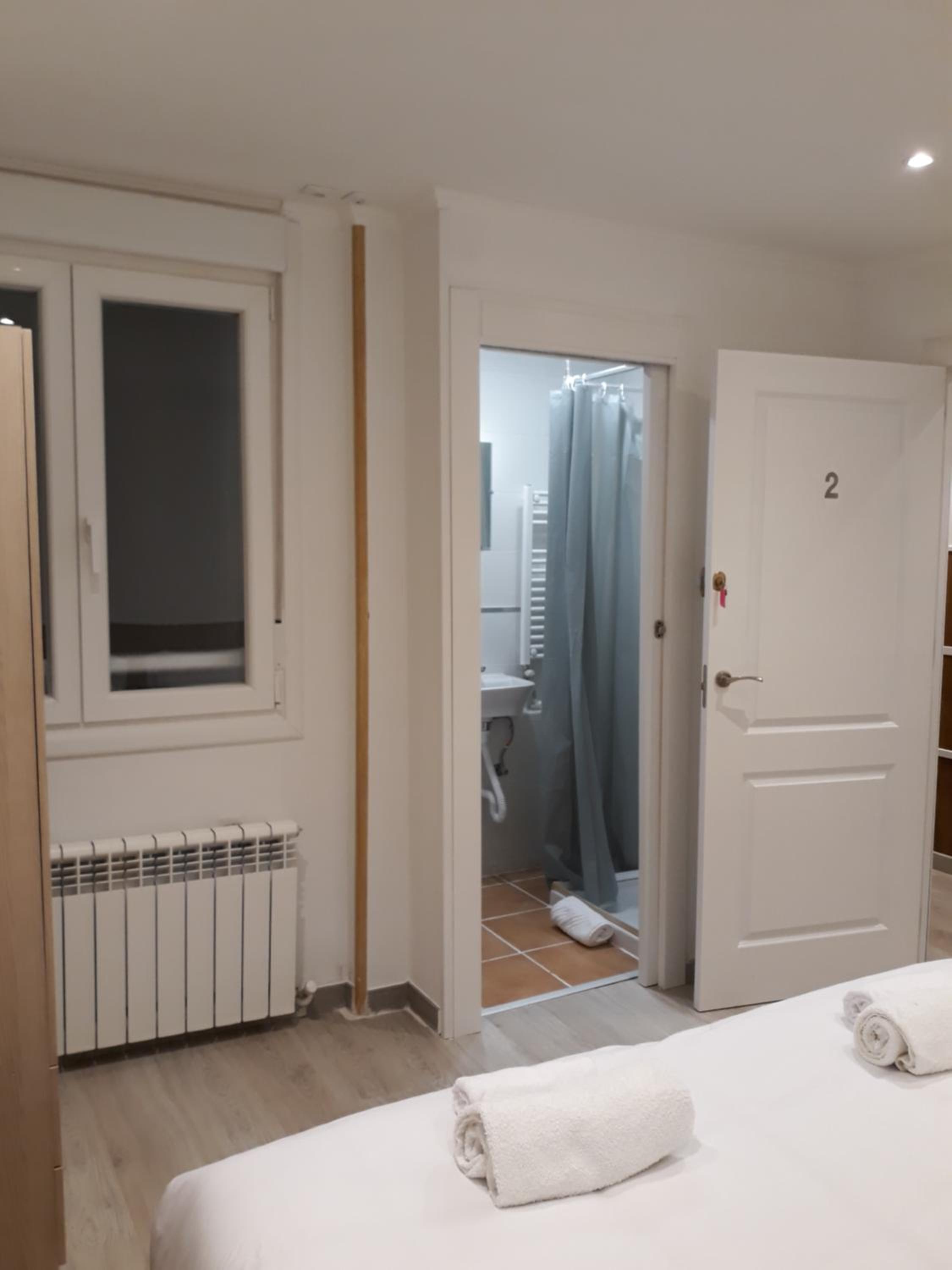 Habitación Doble con Baño Privado