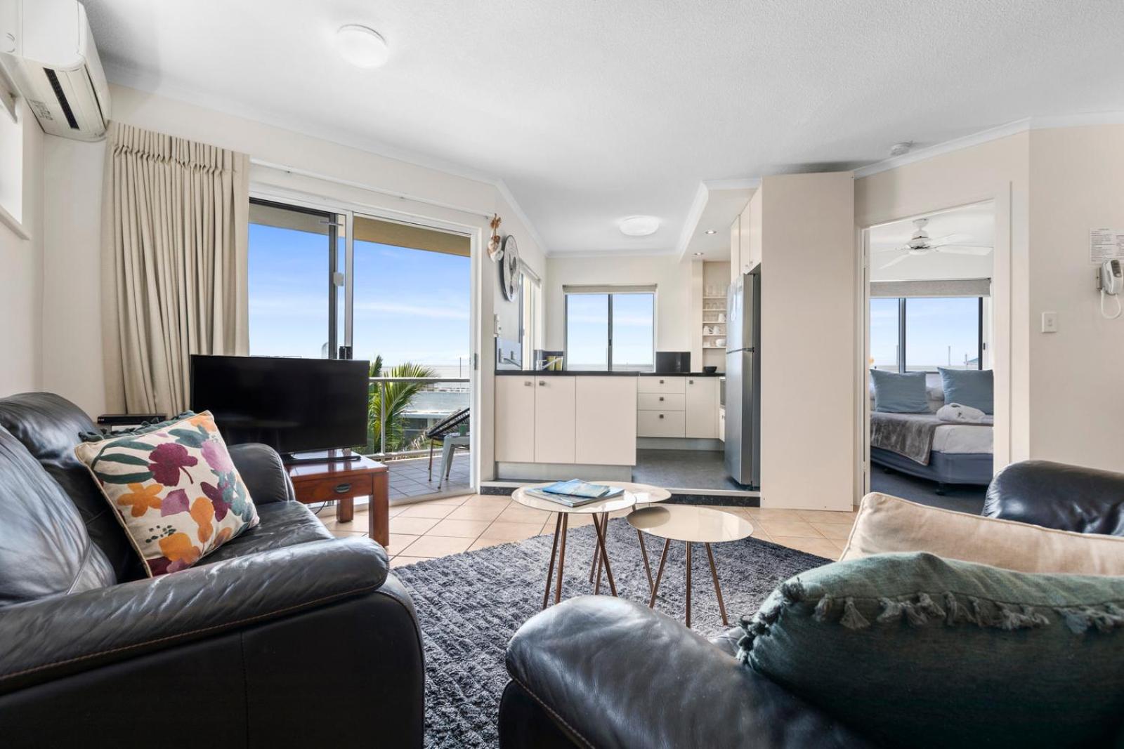 Two-Bedroom Deluxe Apartment photo 1