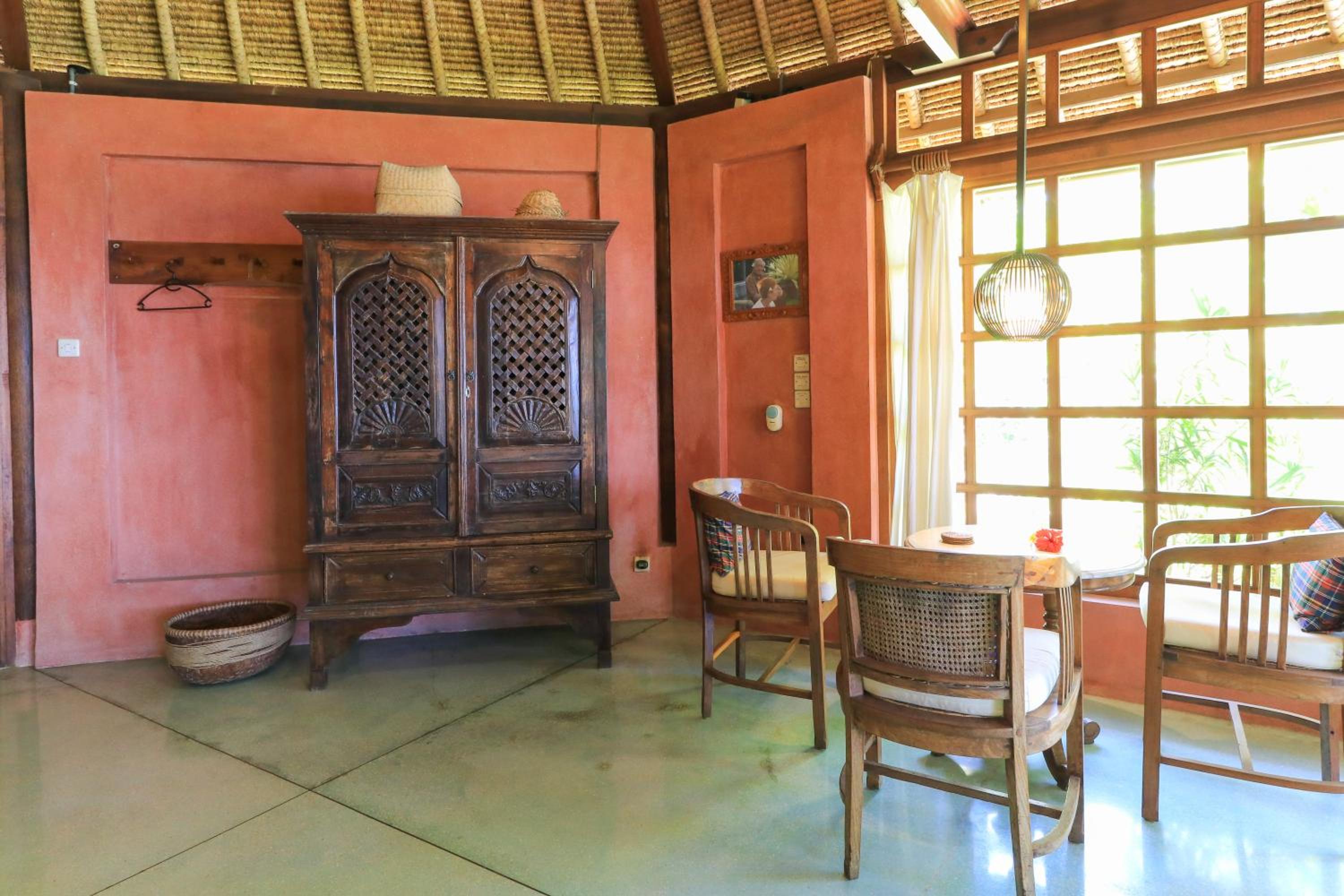 Family Room (3 Adults) - Photo 21