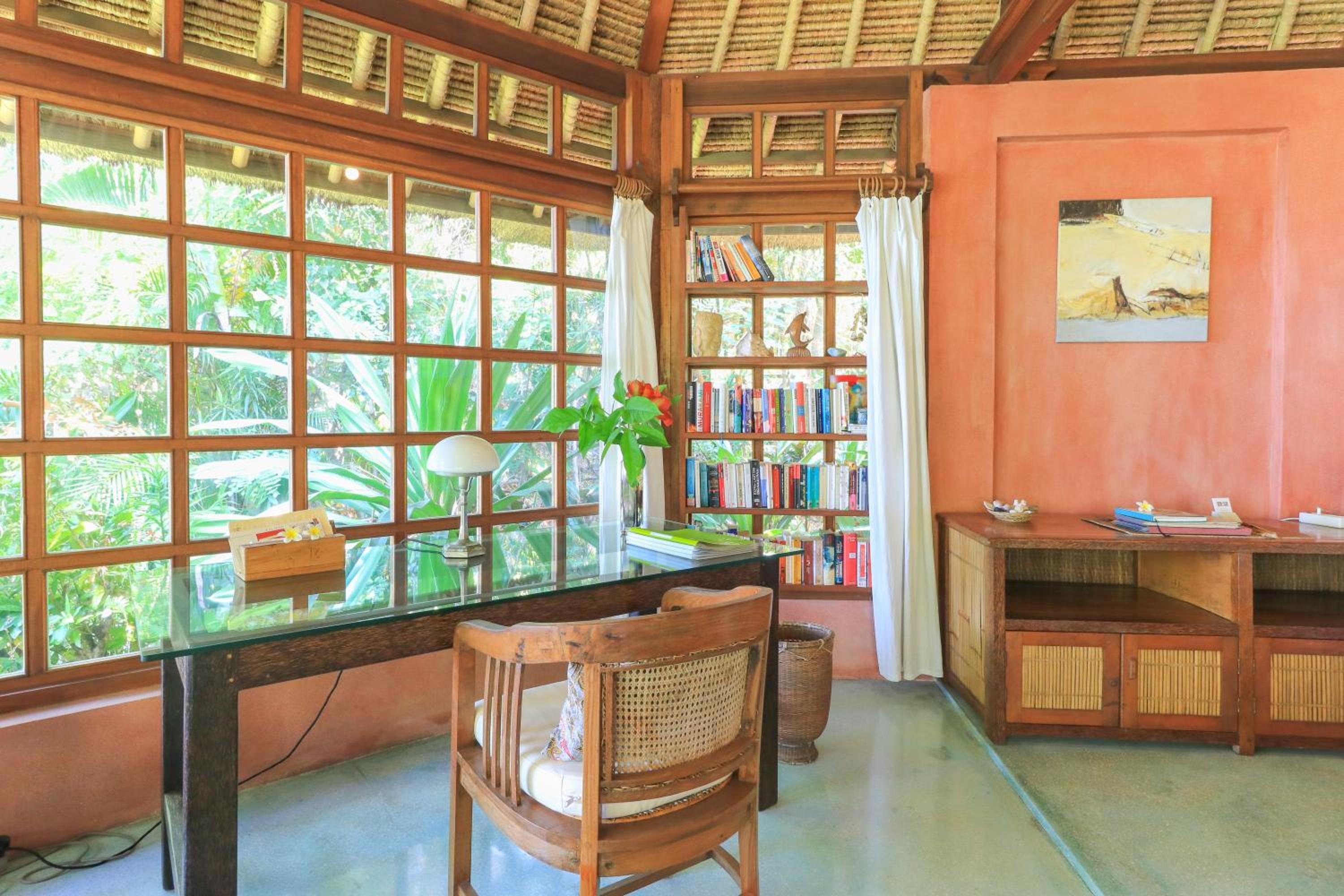 Family Room (3 Adults) - Photo 3