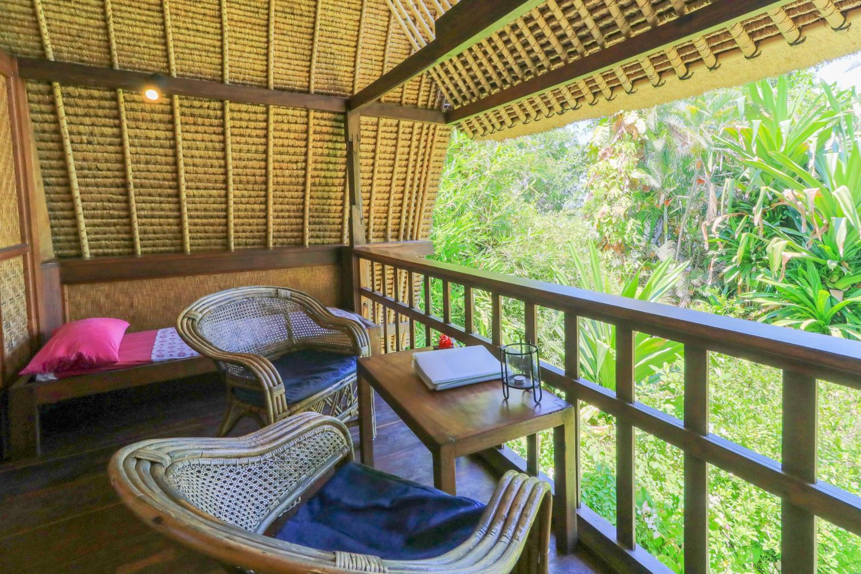 One-Bedroom Bungalow with Sea View - Photo 18