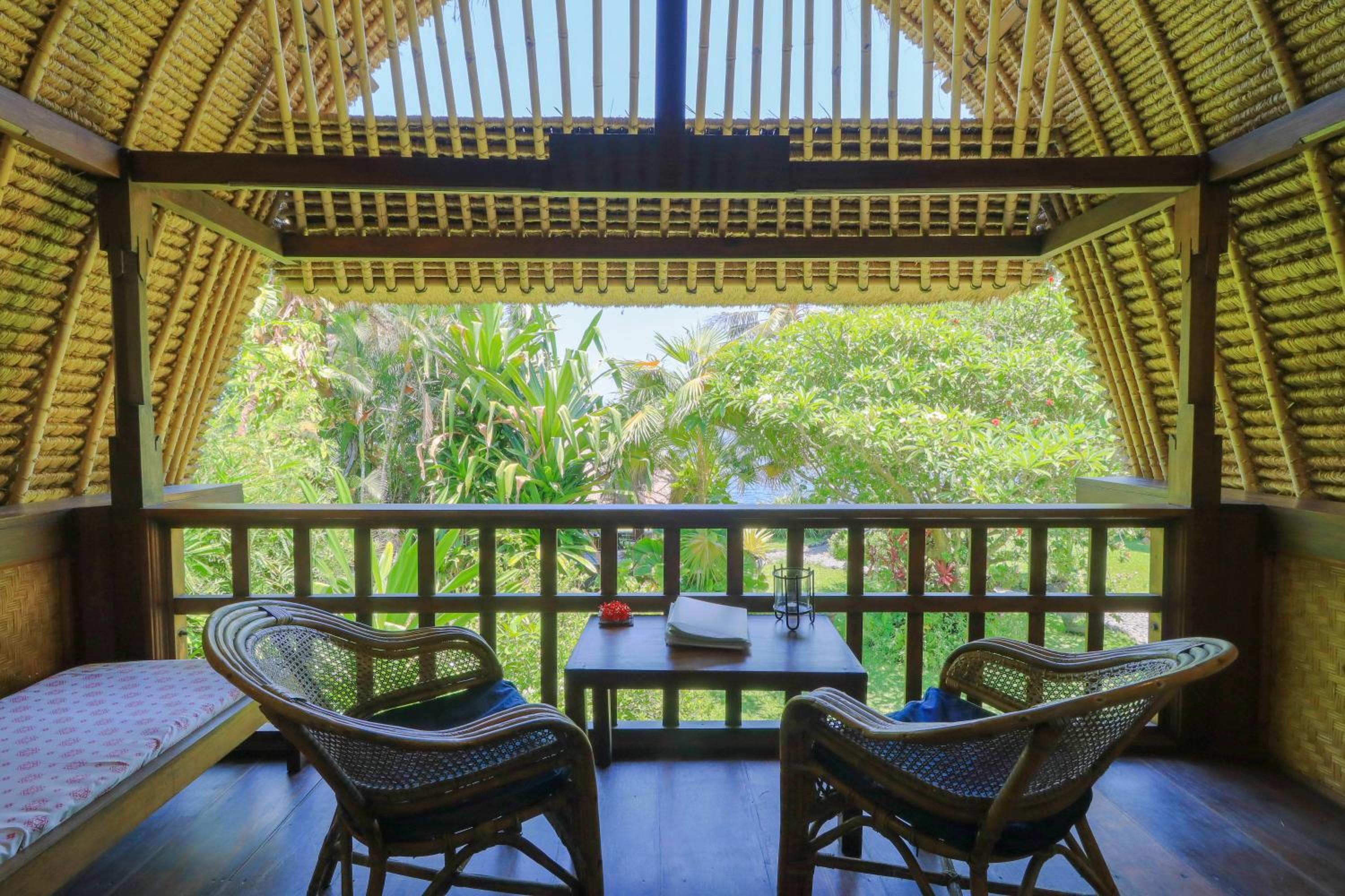 One-Bedroom Bungalow with Sea View - Photo 19