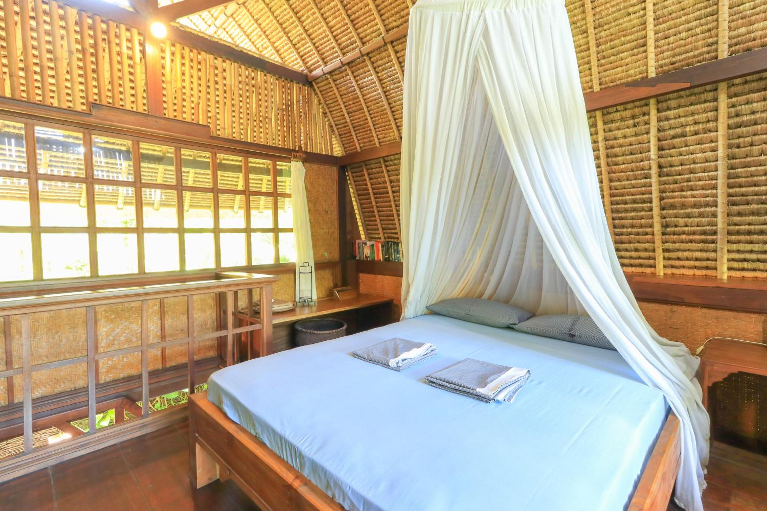 One-Bedroom Bungalow with Sea View - Photo 1