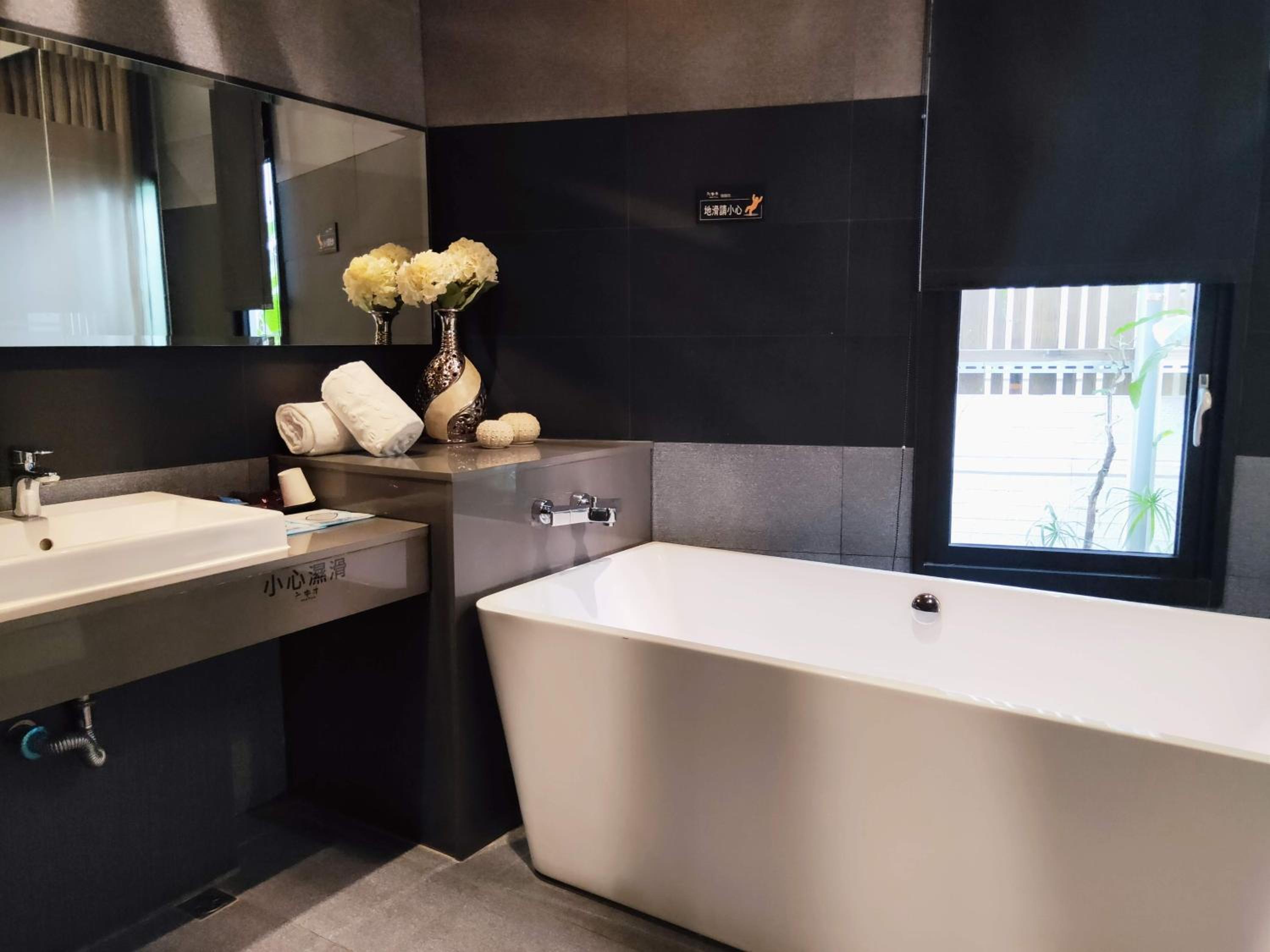 Superior Double or Twin Room with Garden View photo 2
