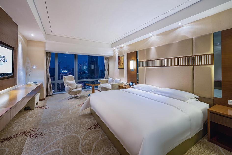 Club Double Room with River View
