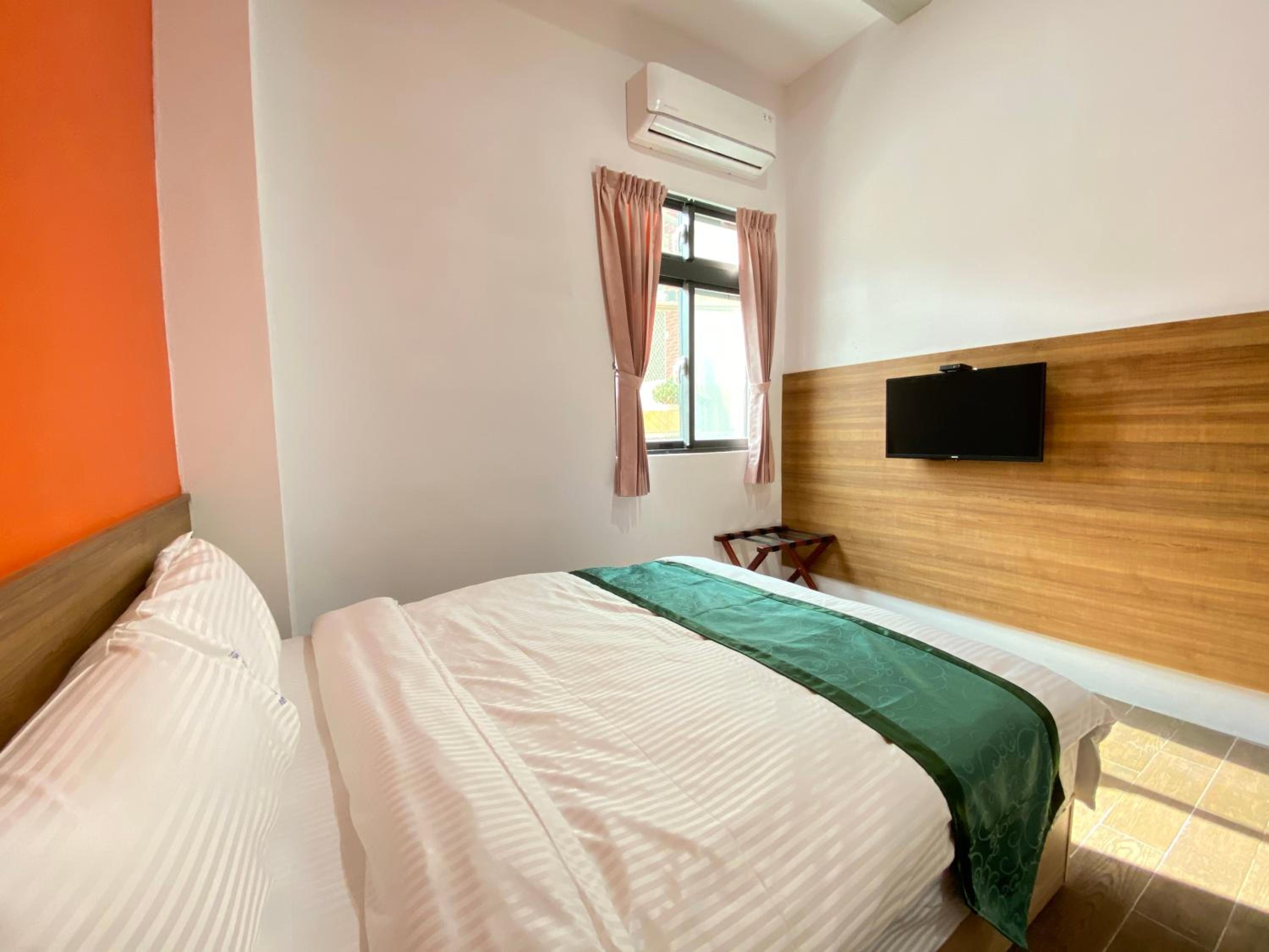 Quadruple Room with Mountain View