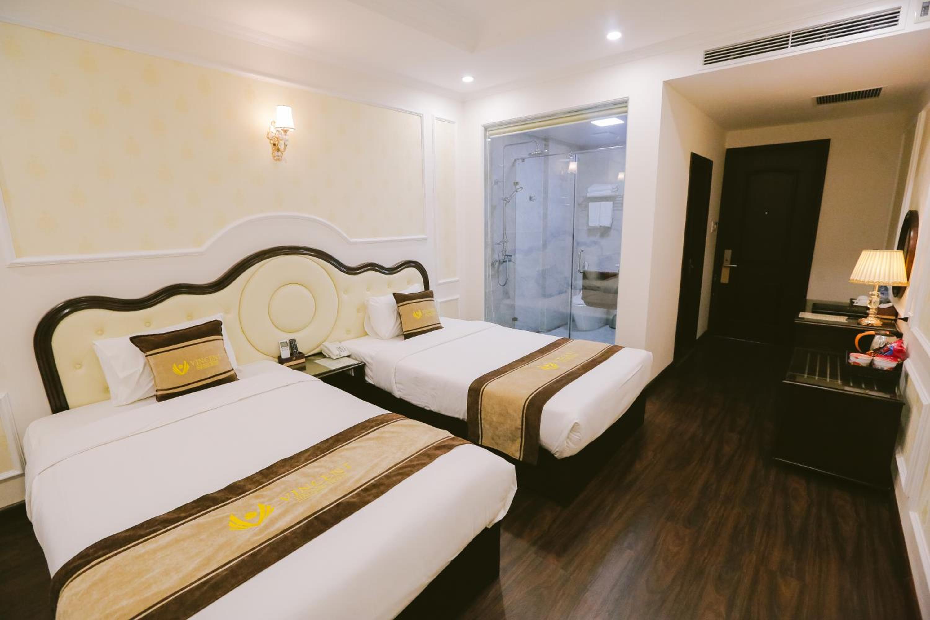 Twin Room - Photo 5