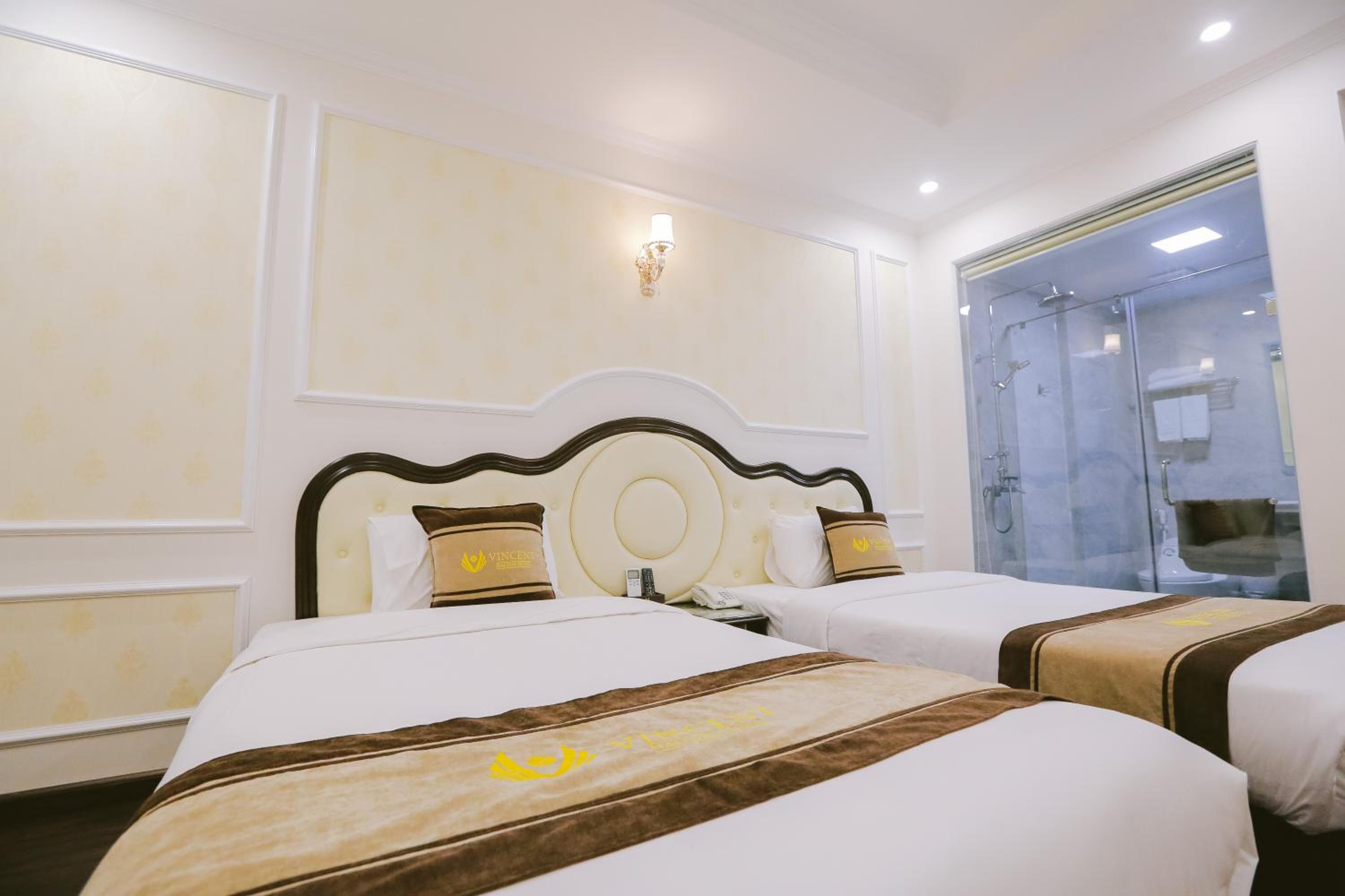 Twin Room - Photo 2