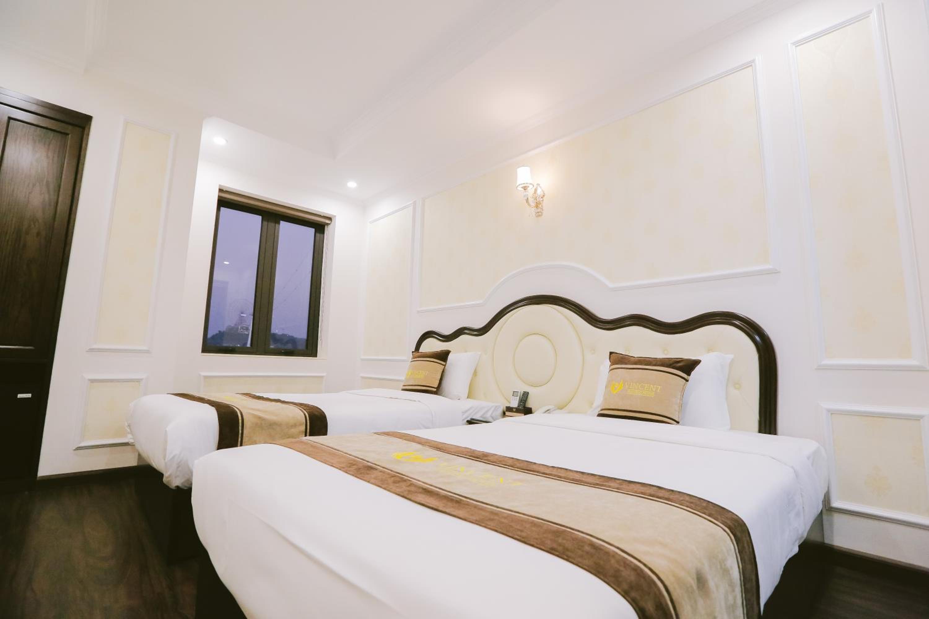 Twin Room - Photo 56