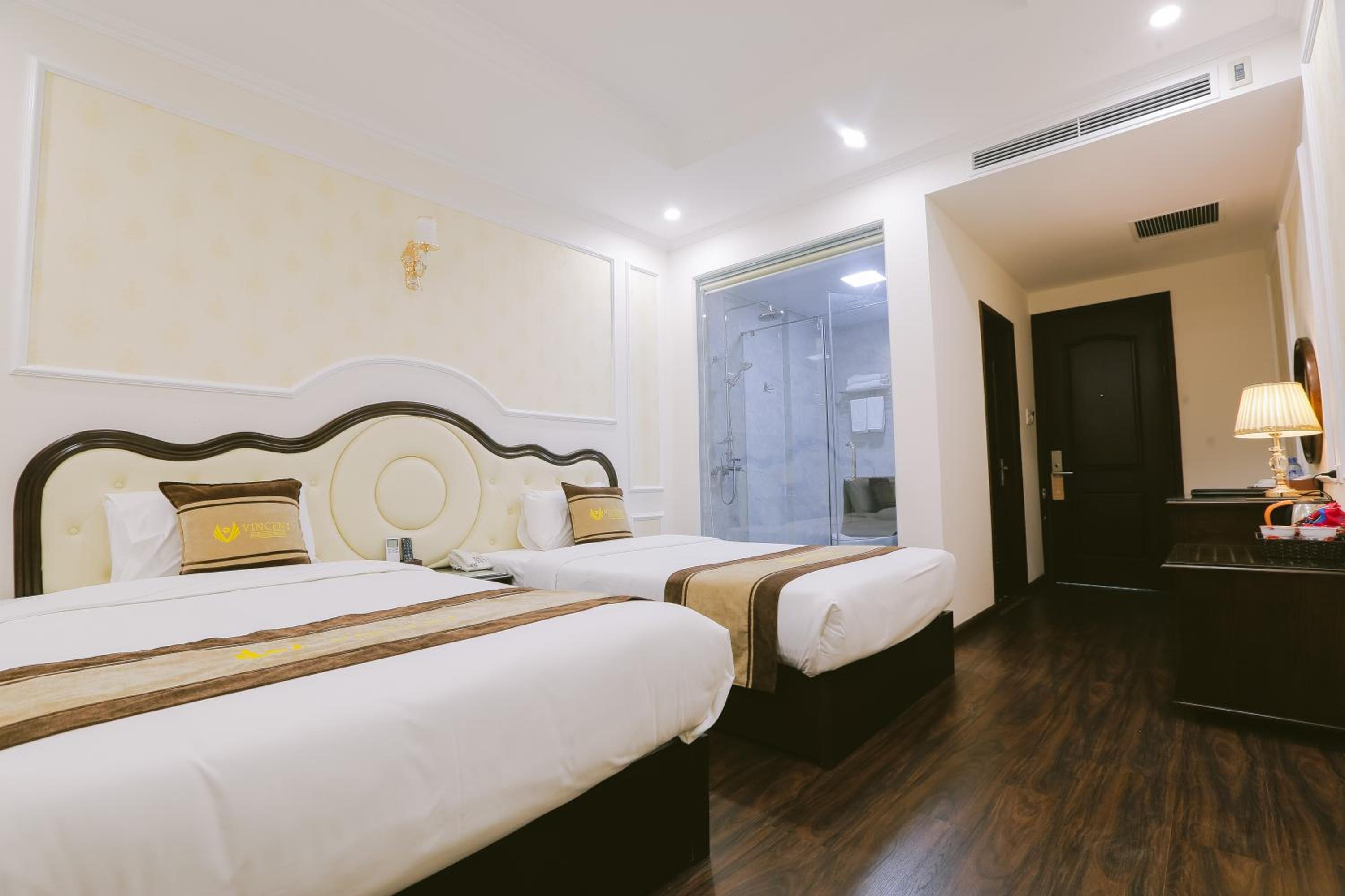 Twin Room - Photo 18
