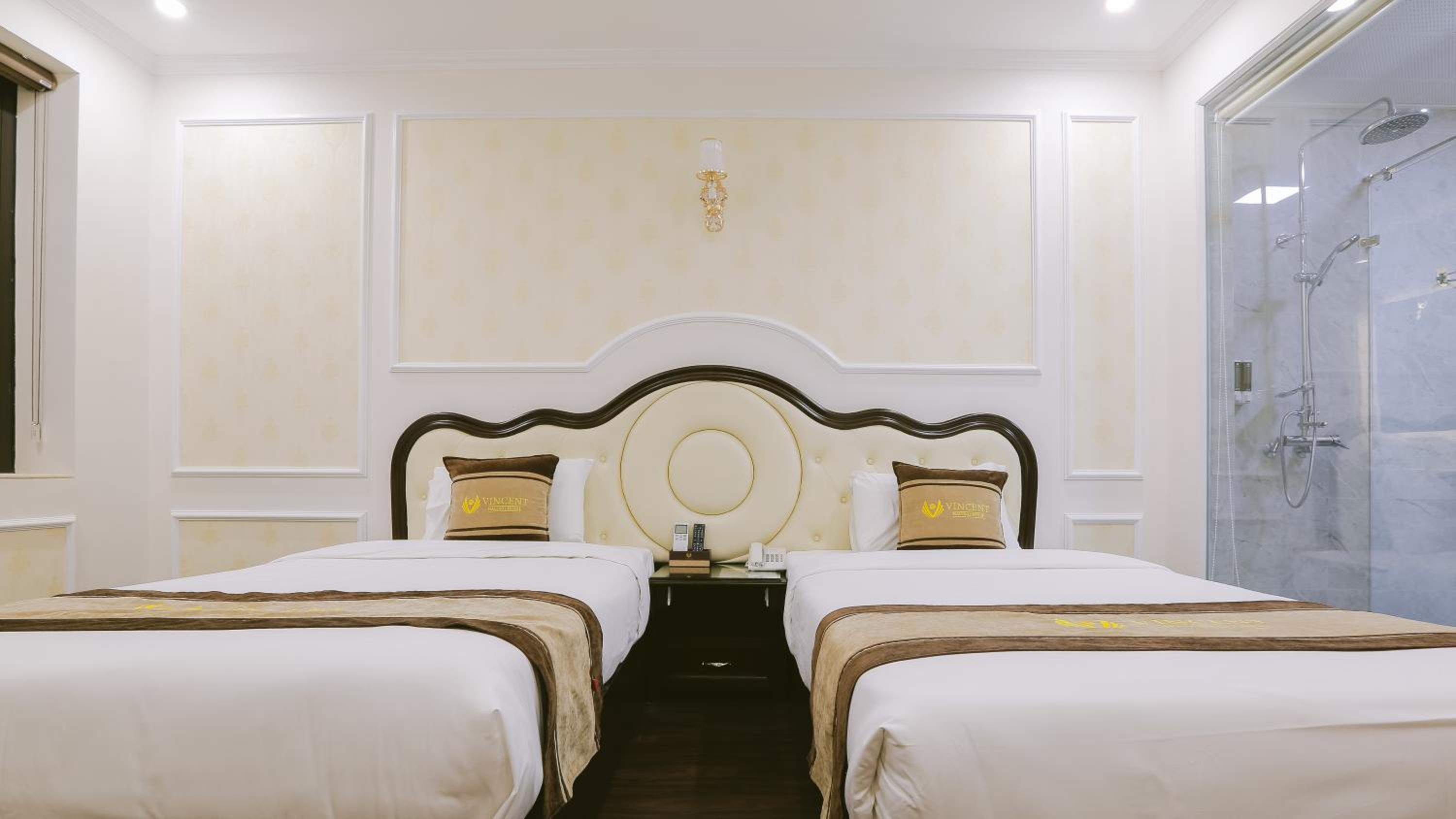 Twin Room - Photo 19