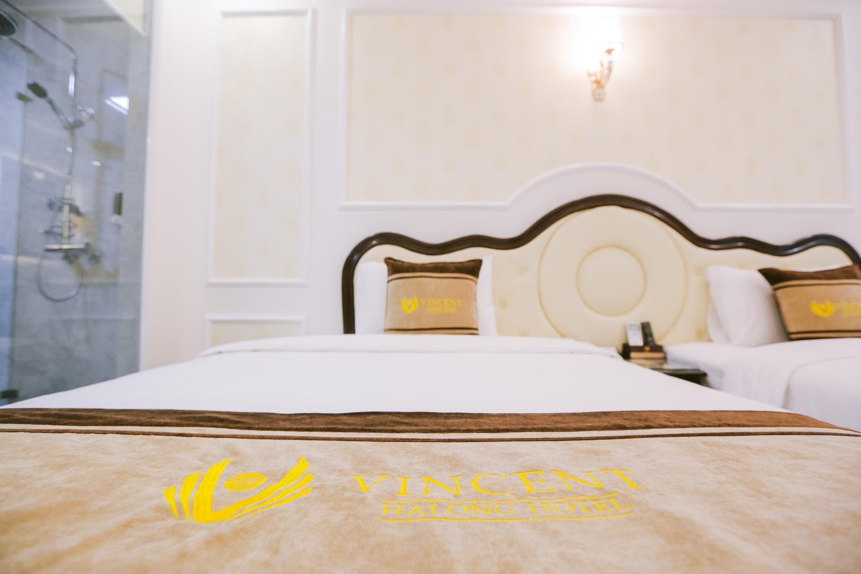 Twin Room - Photo 15