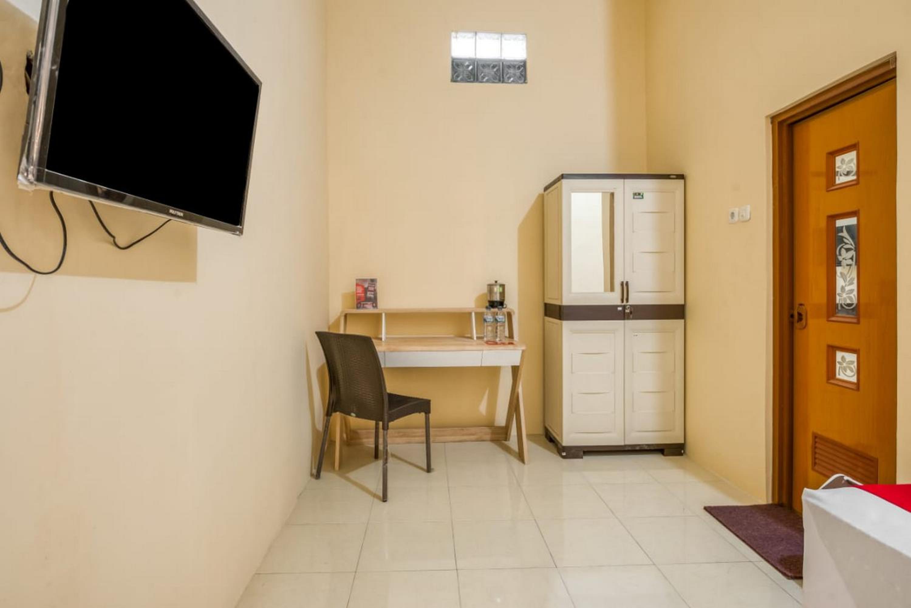 Double Room - Photo 5