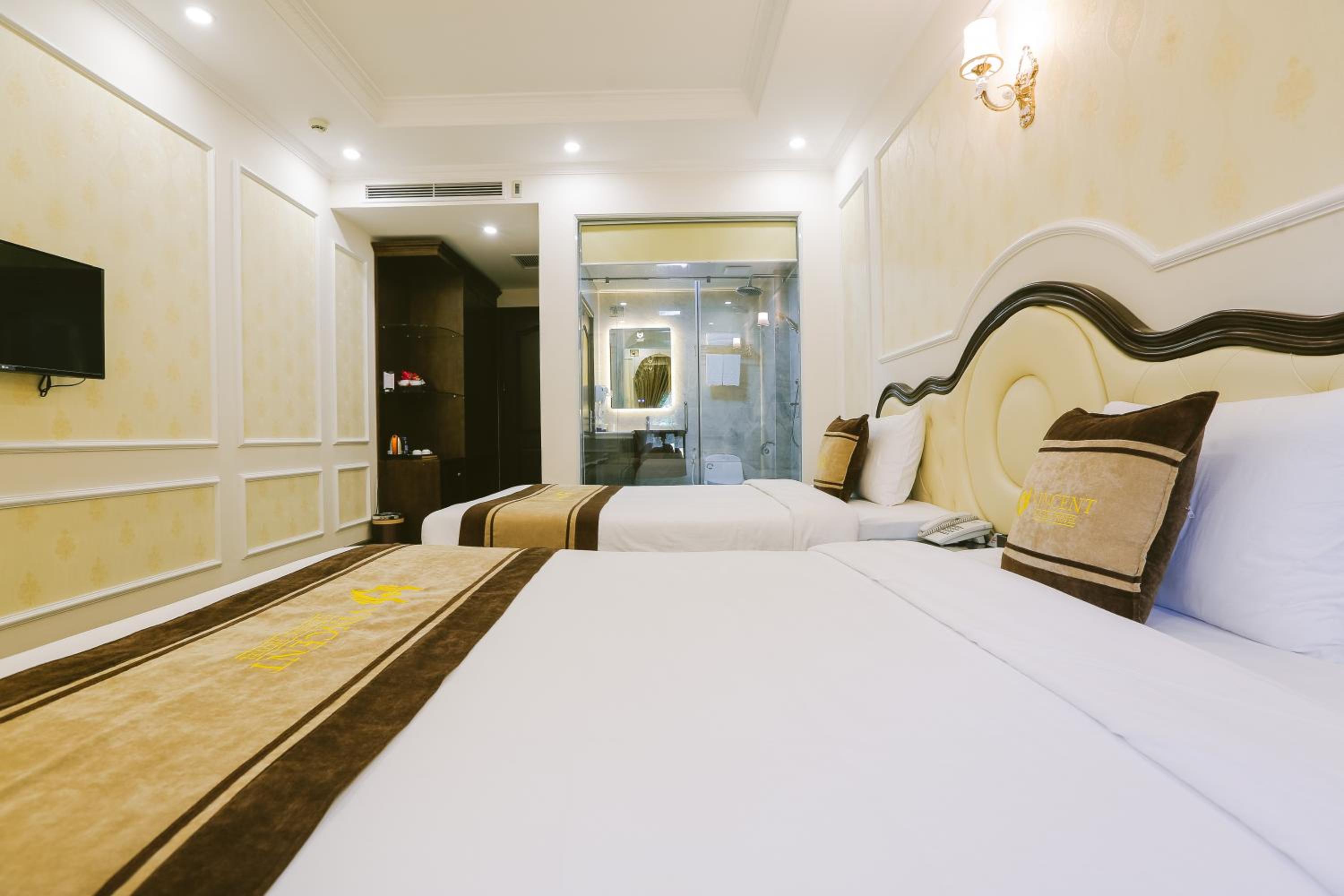 Twin Room - Photo 10