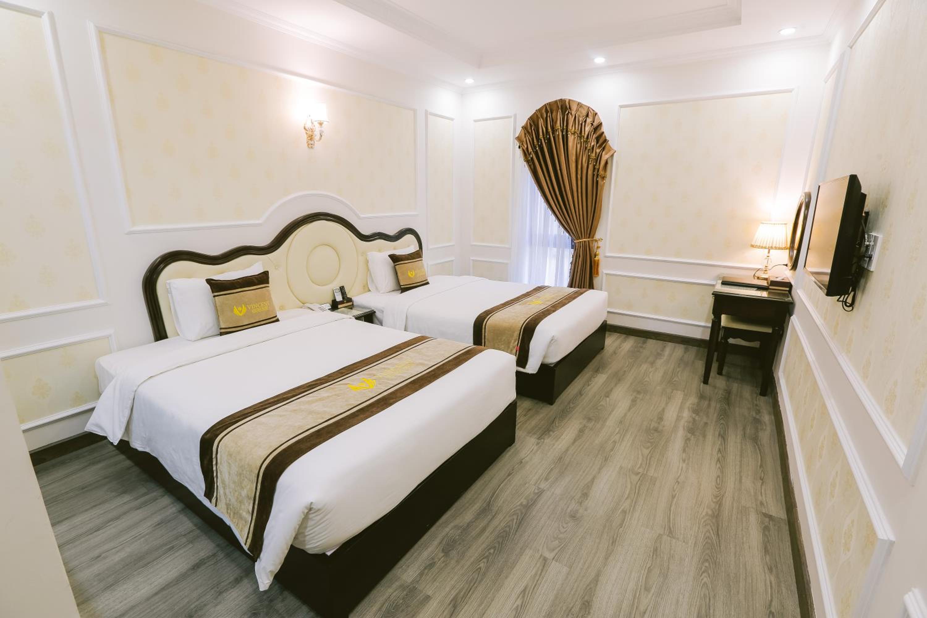 Twin Room - Photo 7