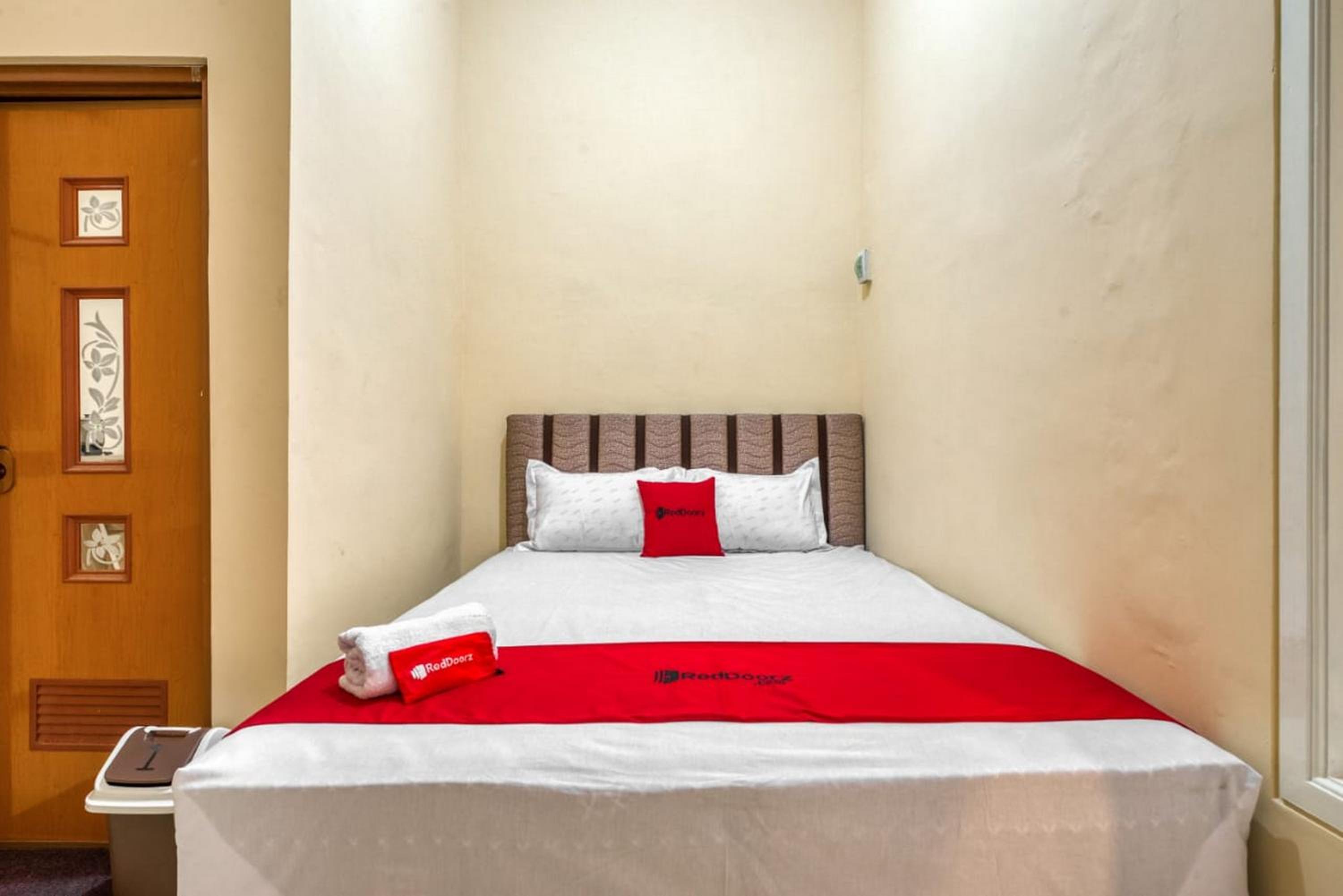 Double Room - Photo 6
