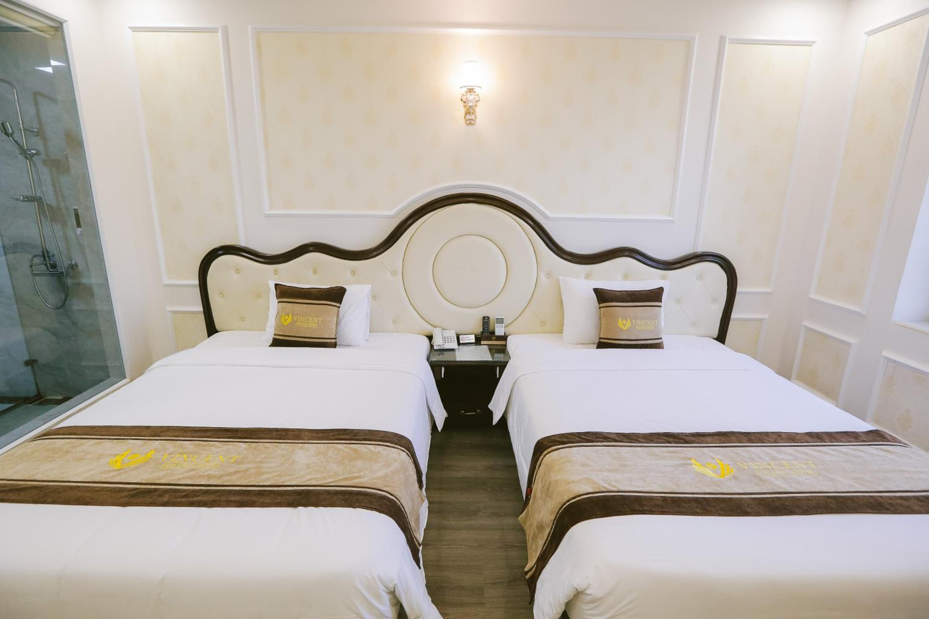 Twin Room - Photo 43