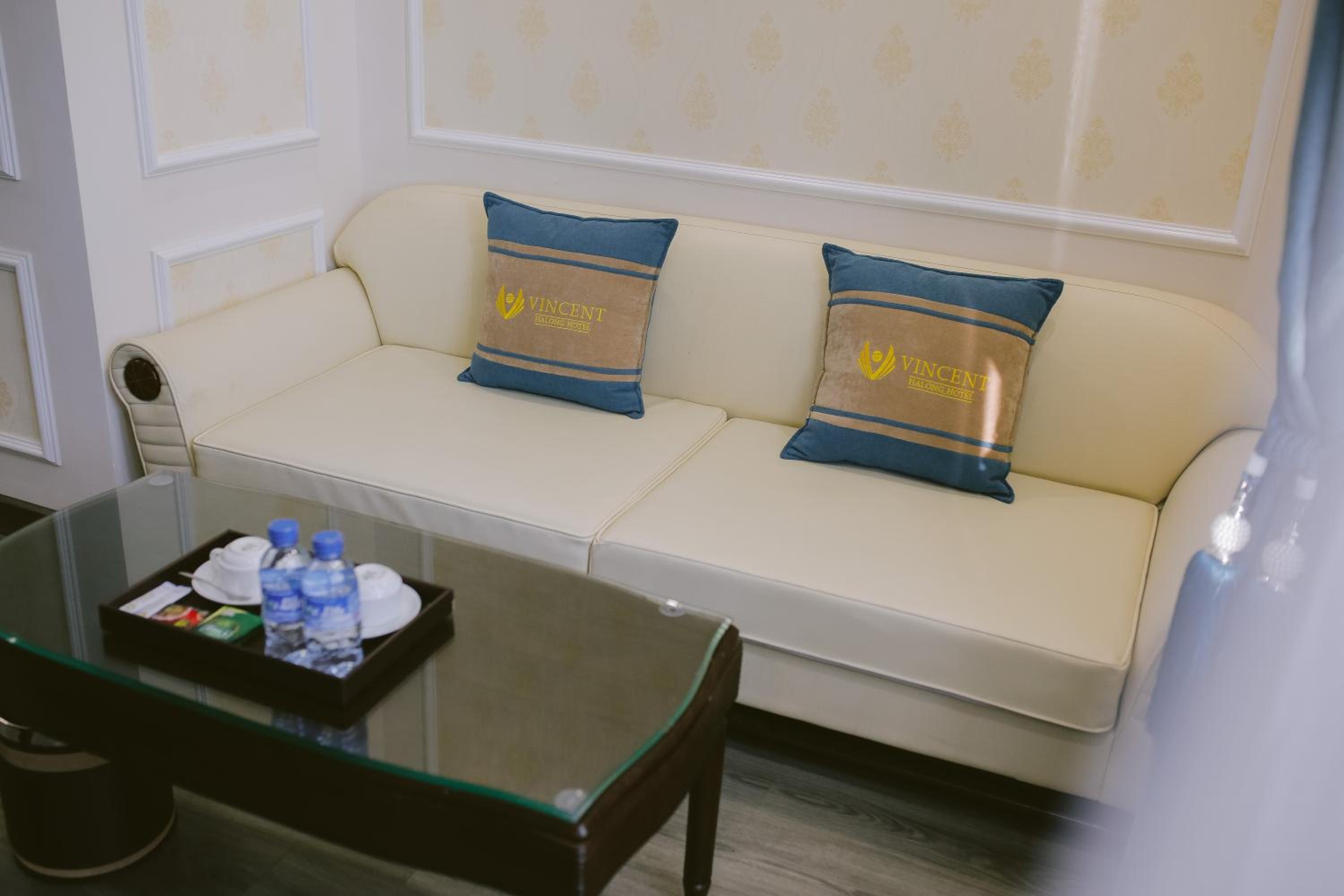 Family Room - Photo 40