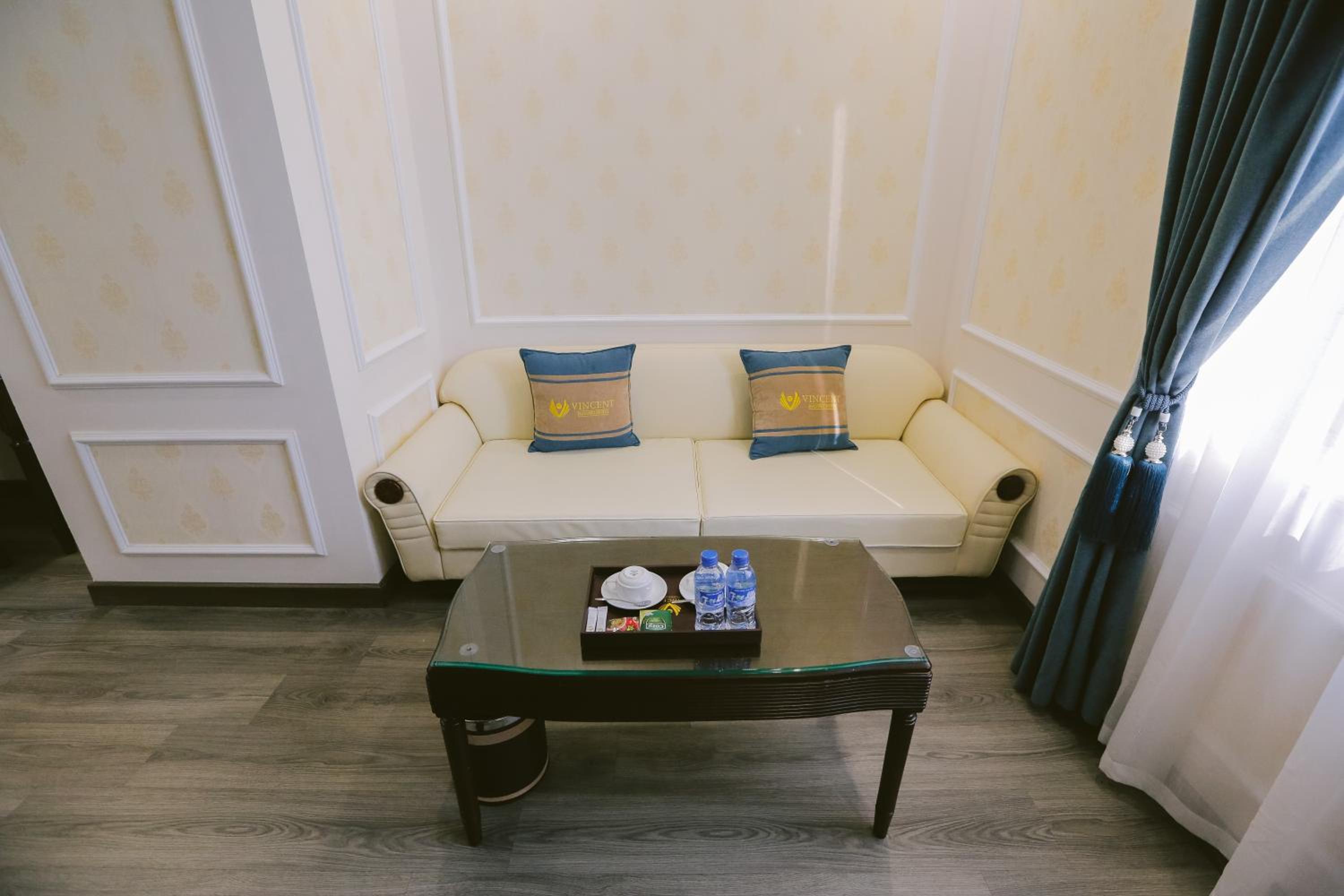 Family Room - Photo 50