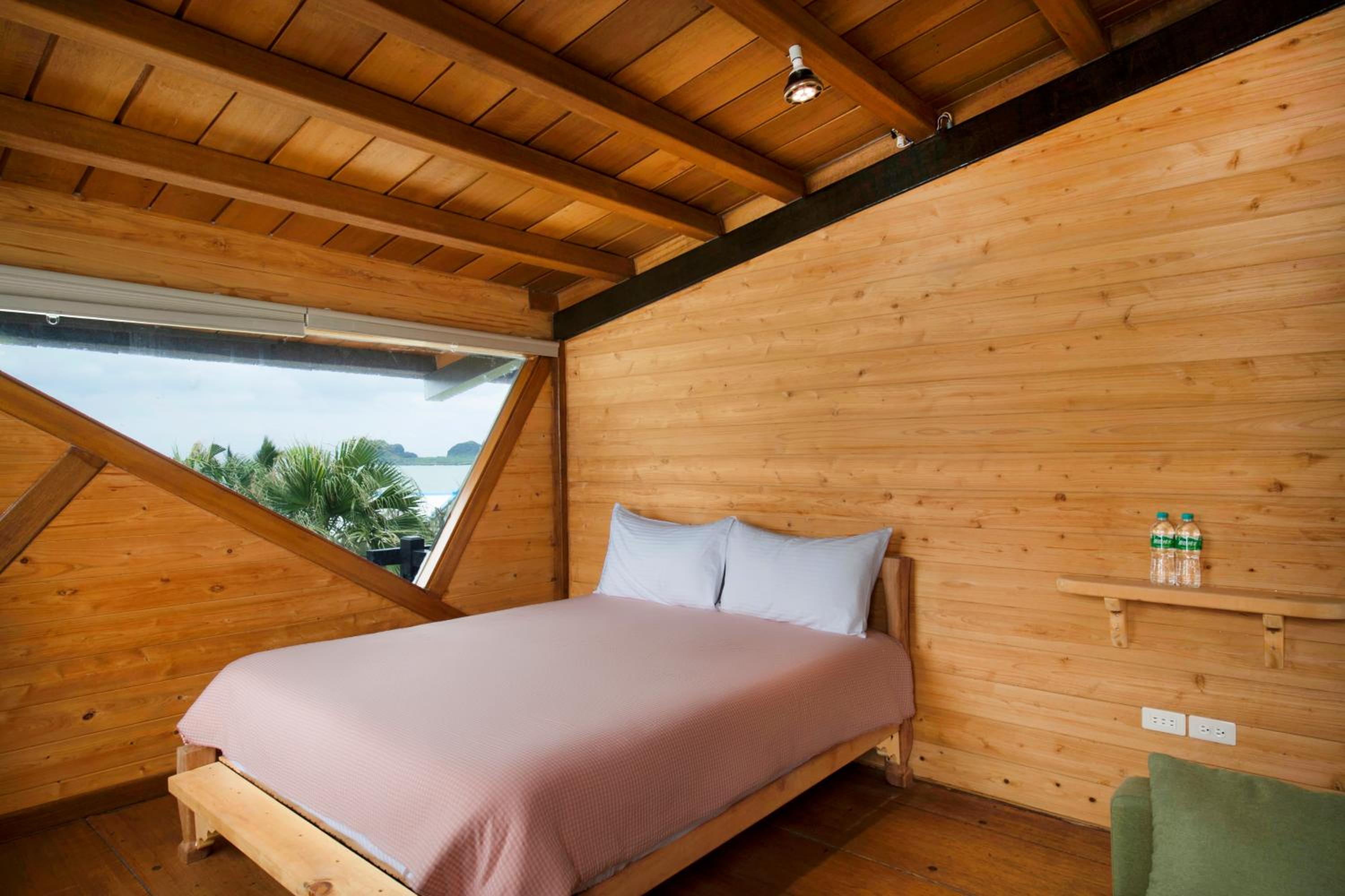 Double Room with Balcony and Sea View photo 3