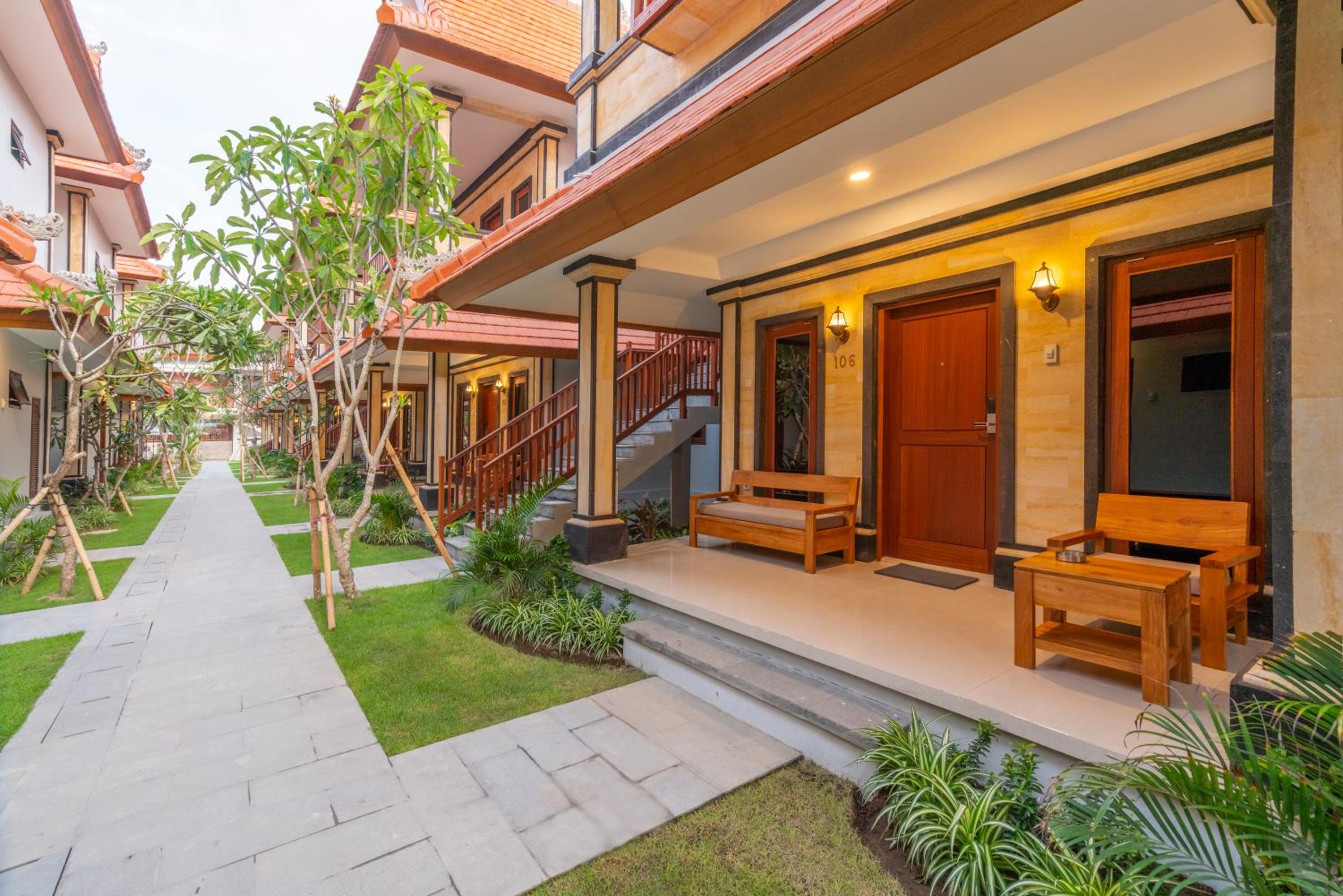Deluxe Double Room with Garden View