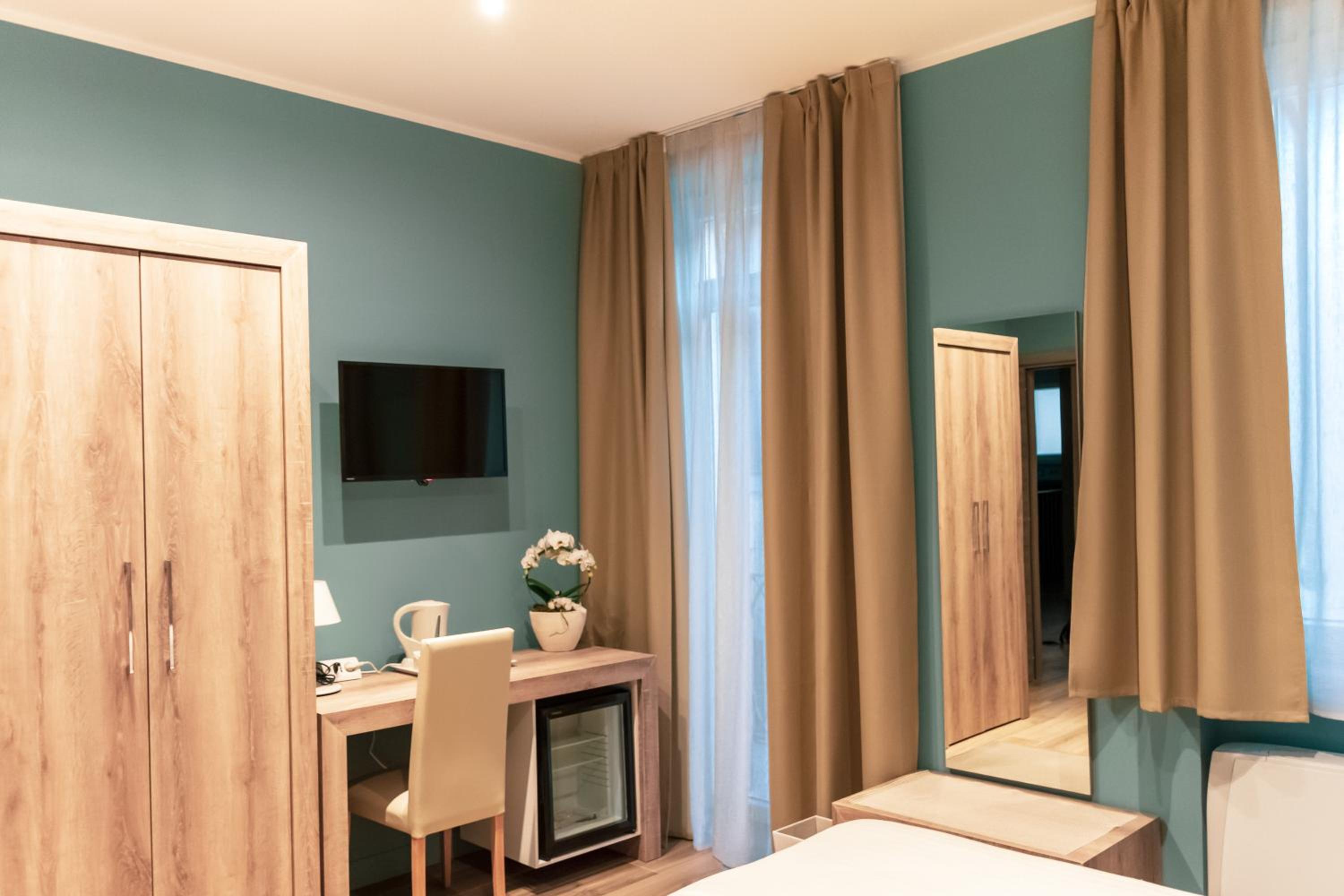 Superior Double Room - Photo 1