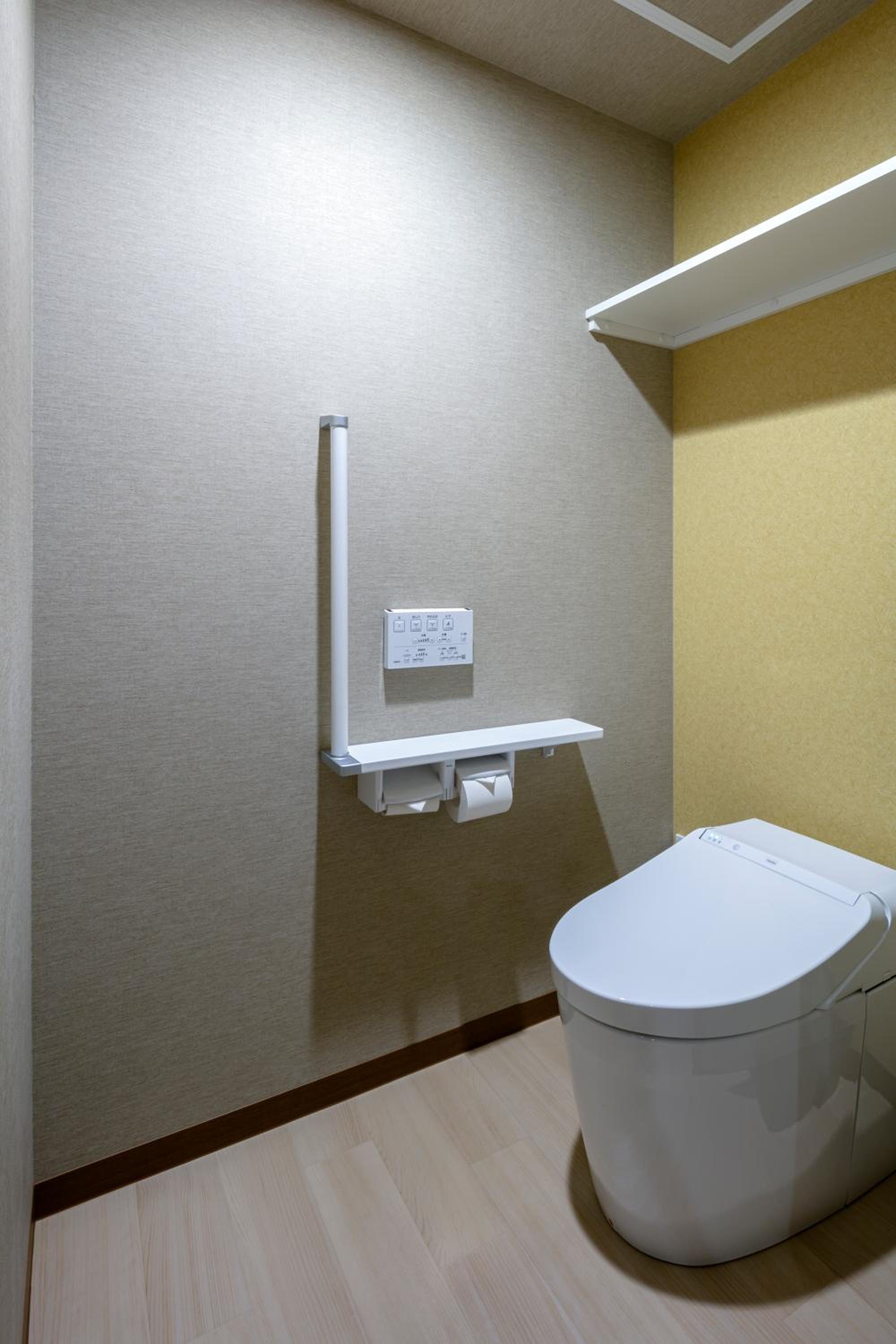 Deluxe Queen Room - Photo 6