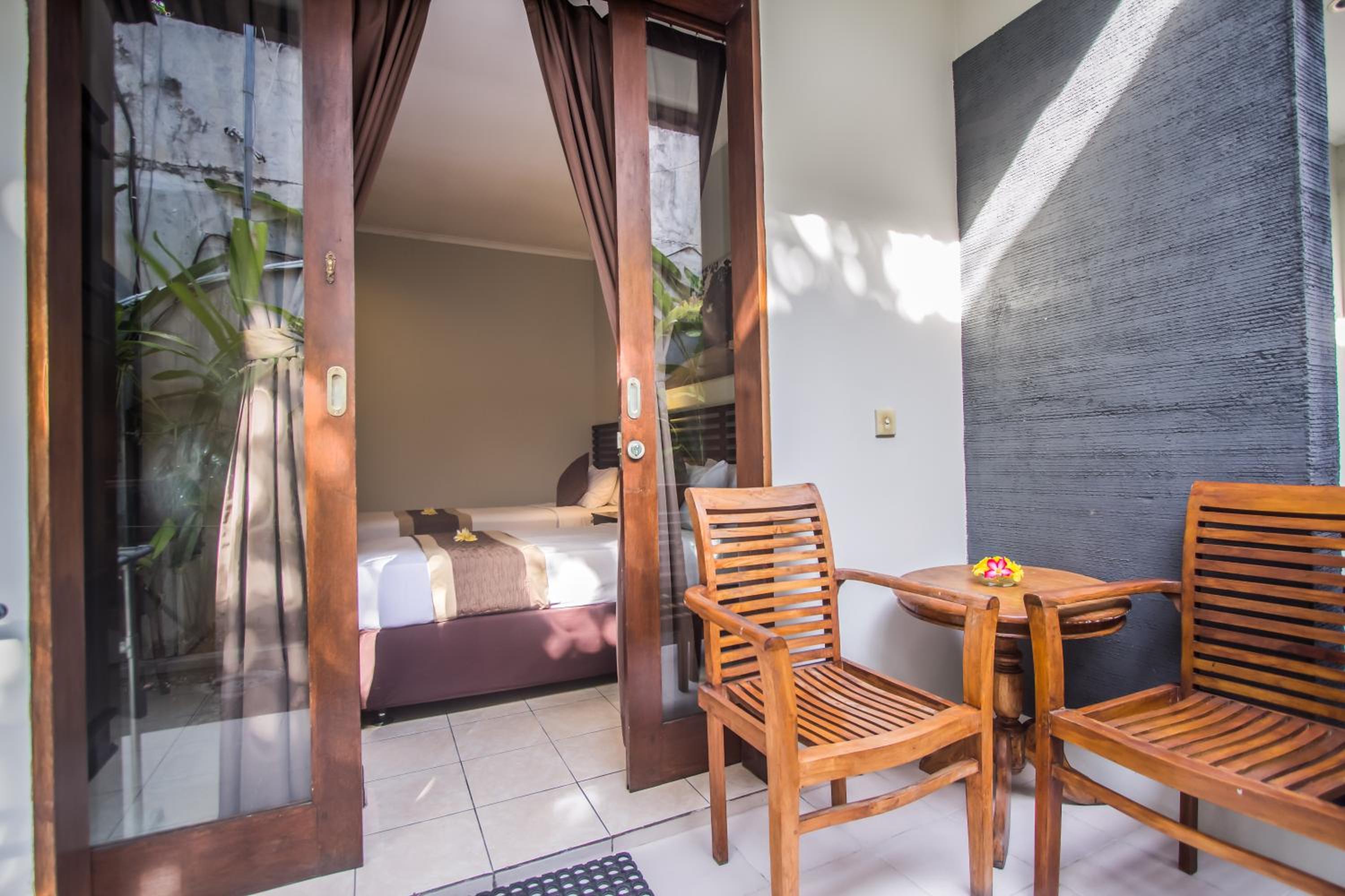 Deluxe Double or Twin Room - Photo 6