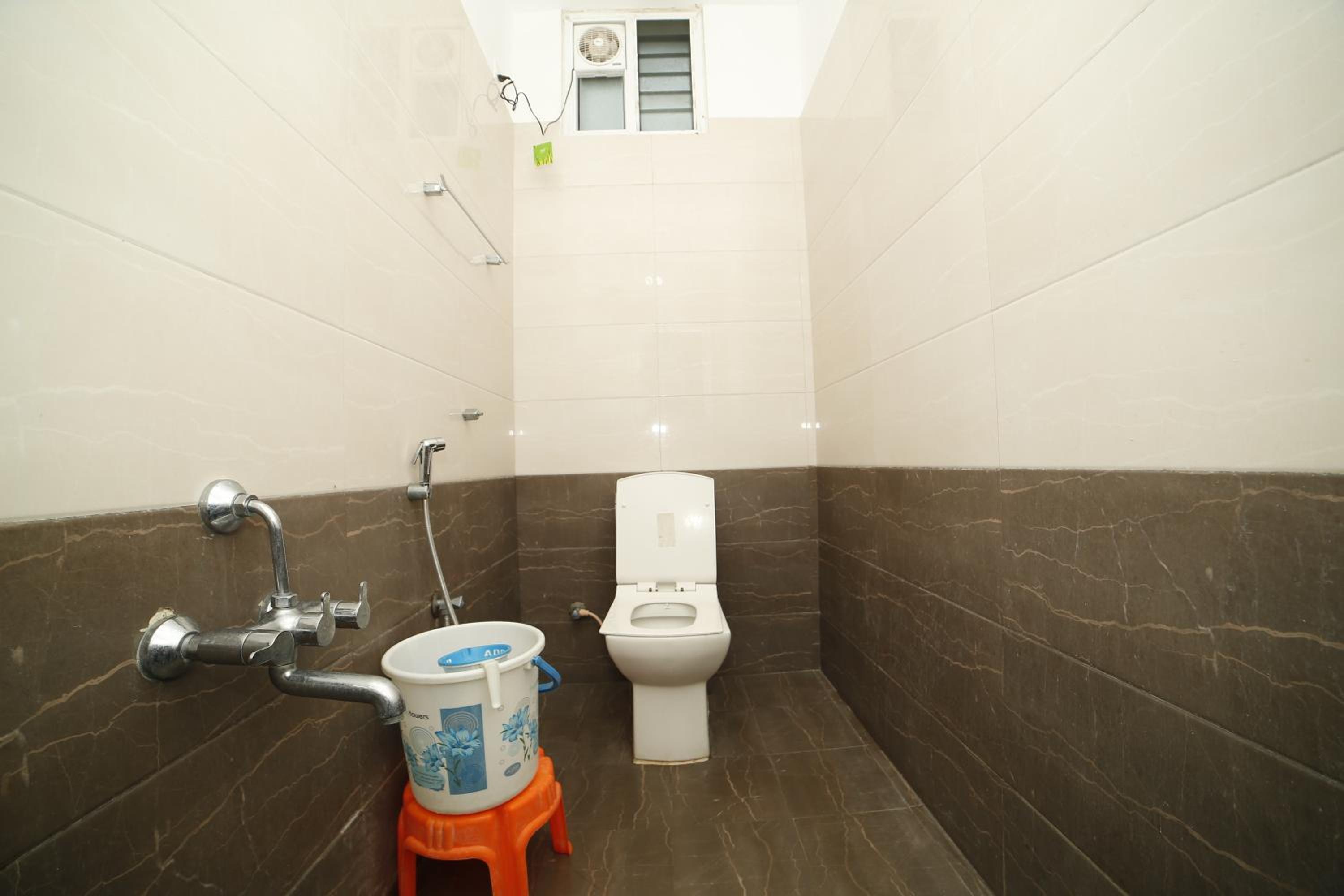 Deluxe Double Room - Photo 10
