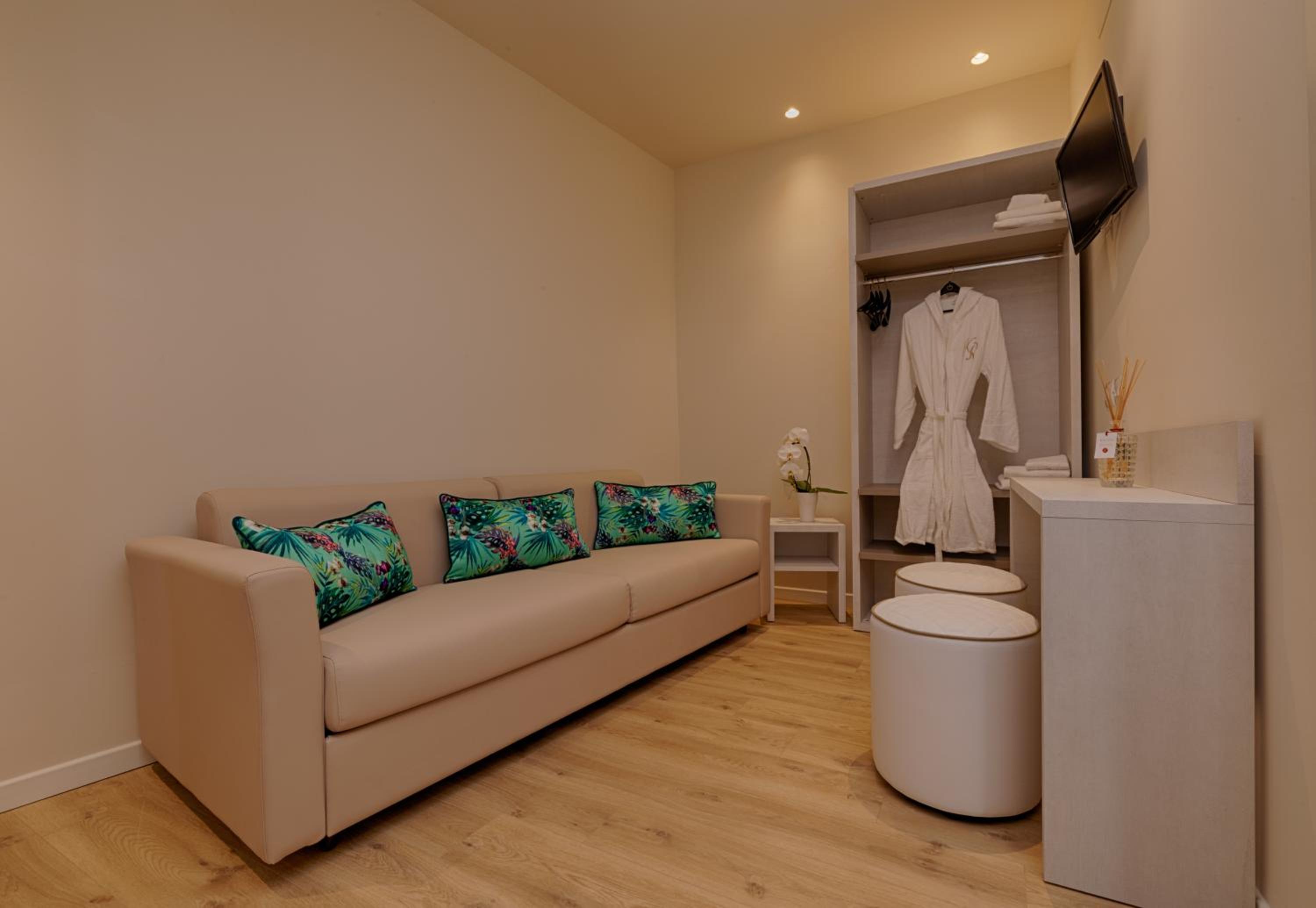 Suite with Terrace photo 3