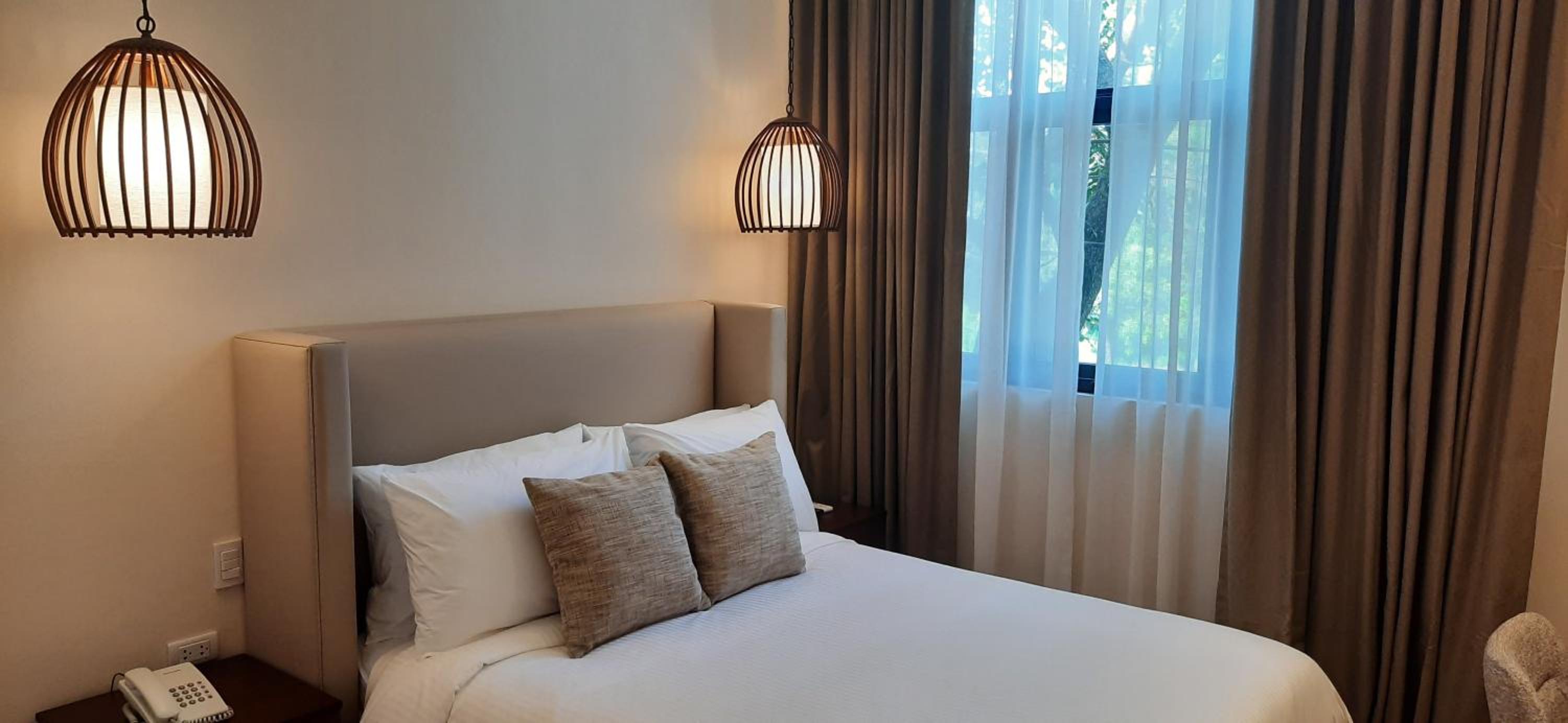 Queen Suite - Photo 5