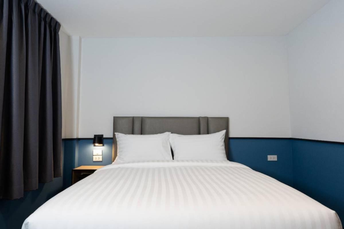 Deluxe Queen Room photo 2
