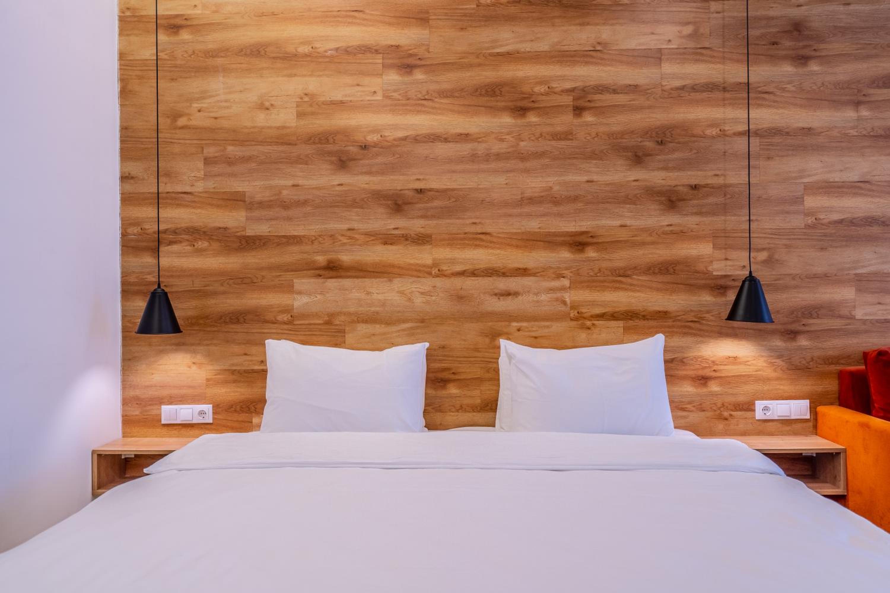 Deluxe Double or Twin Room - Photo 12