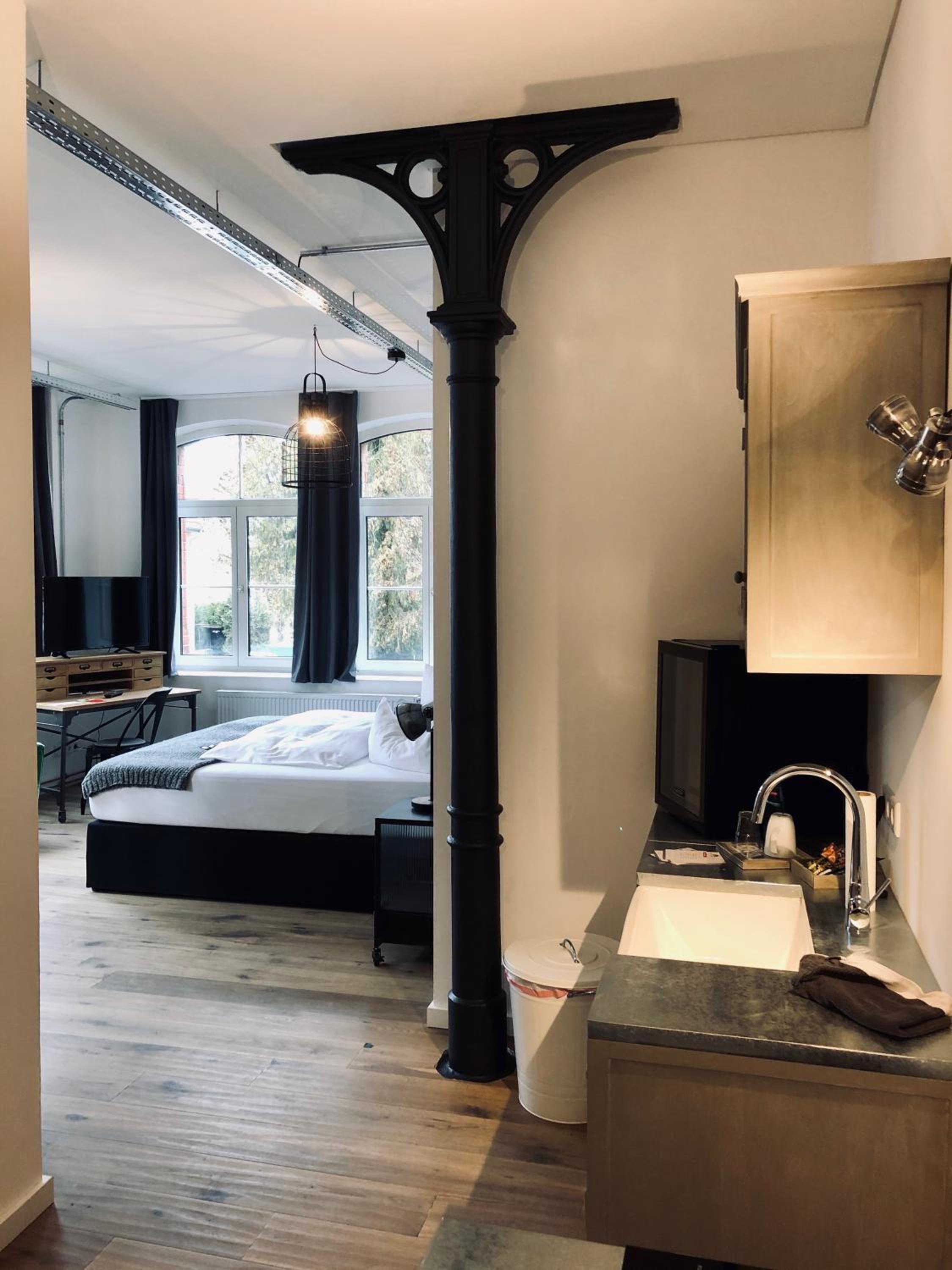 Hotel DZ Comfort - Photo 17