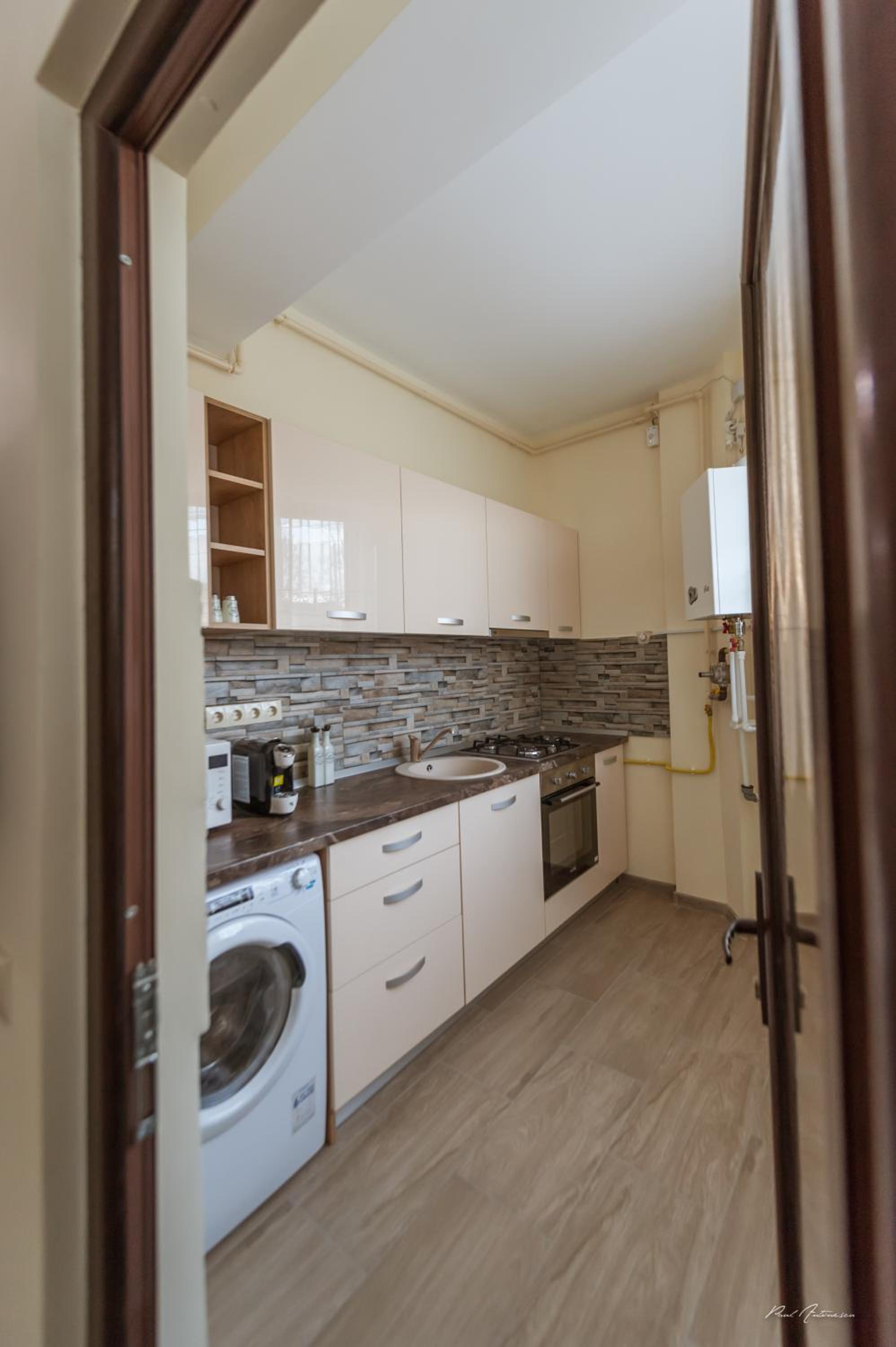 Studio Apartment - Photo 7