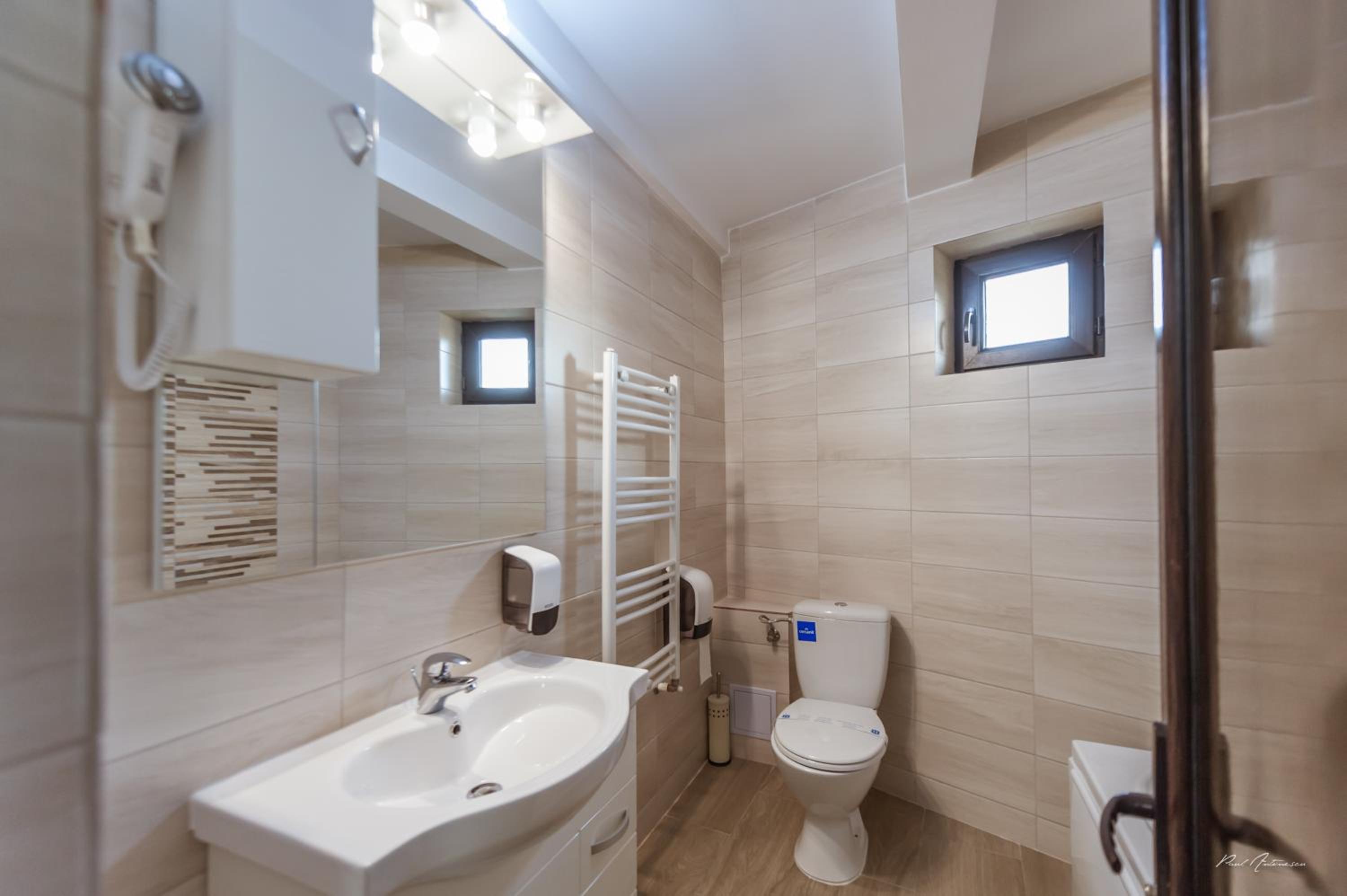 One-Bedroom Apartment - Photo 6