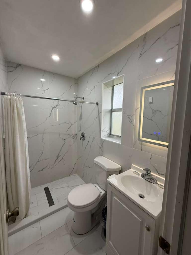 Basic Room - Two Beds
