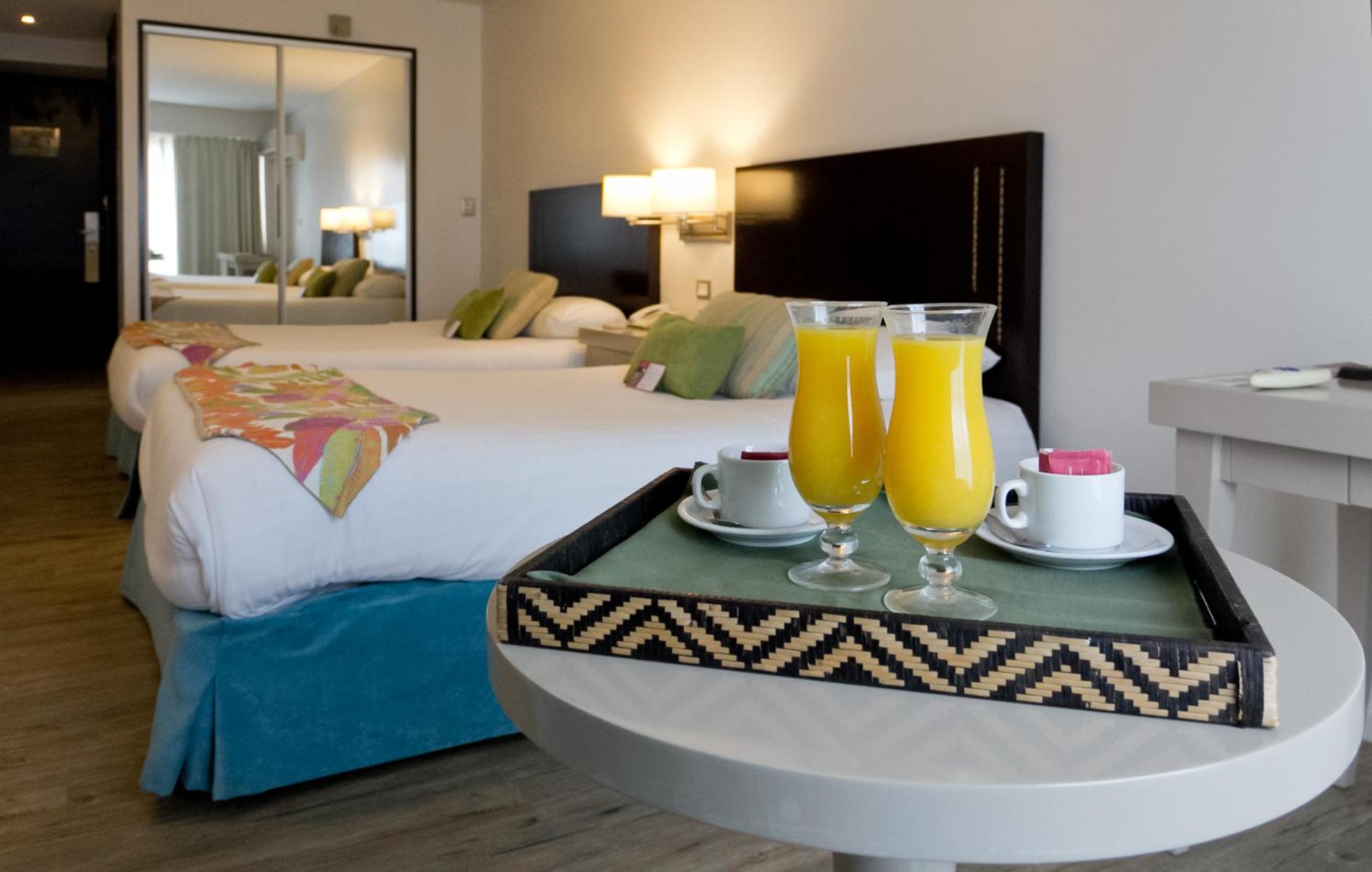 Standard Twin Room with Garden View photo 3